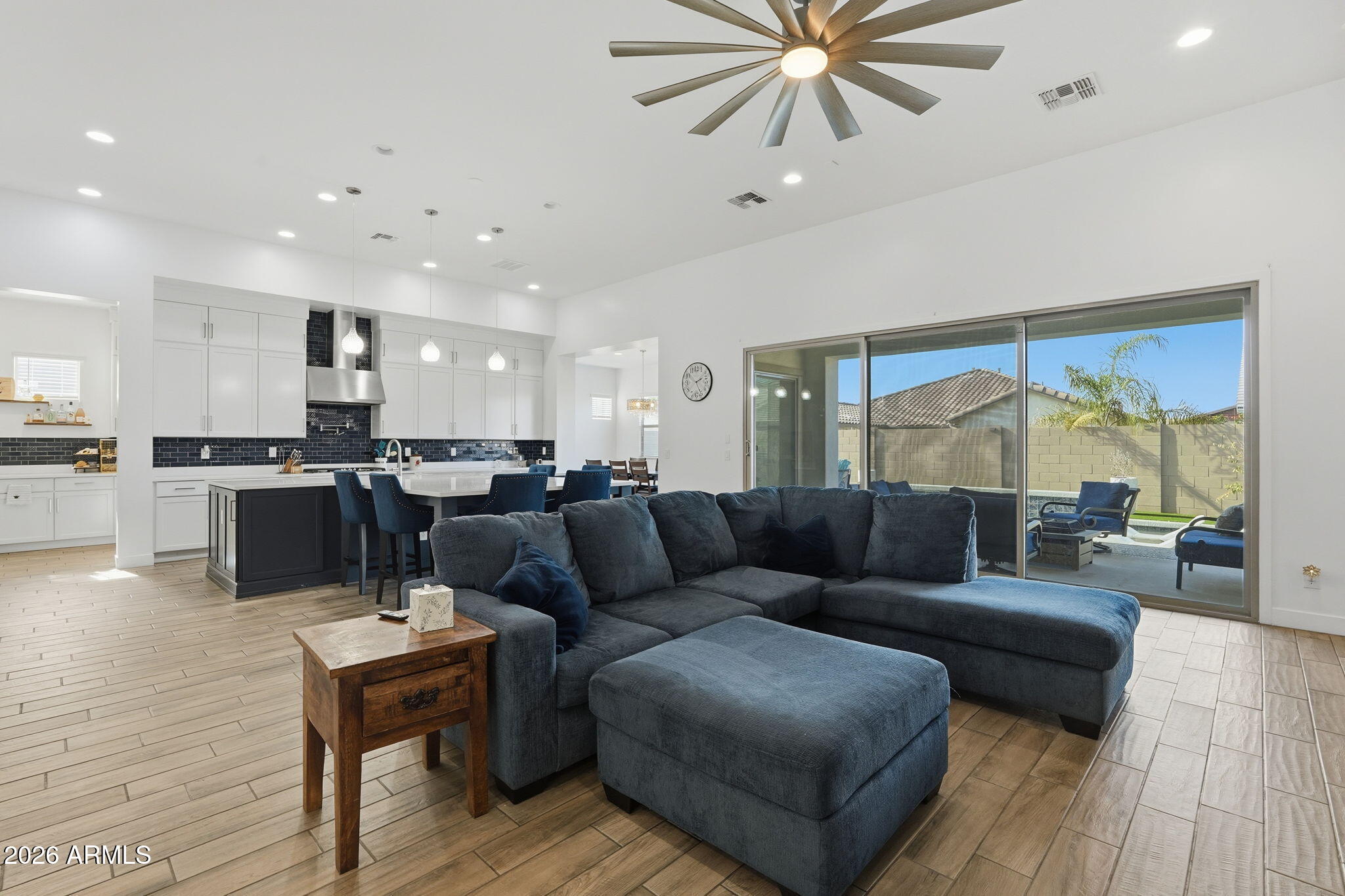 EASTMARK DEVELOPMENT UNIT 5/6 SOUTH PRCLS 6-16 6- - Residential
