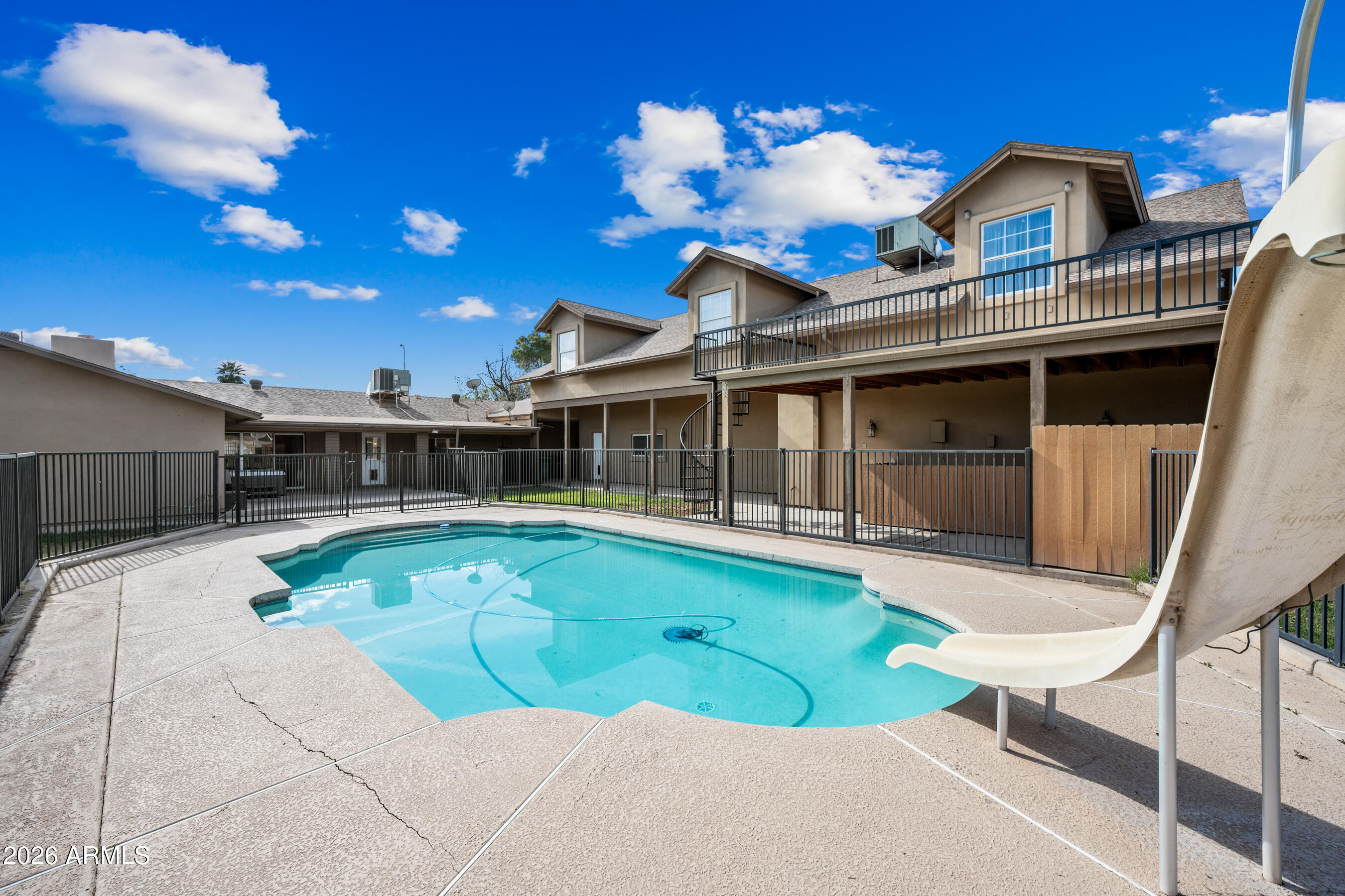 TREMAINE PARK - Residential
