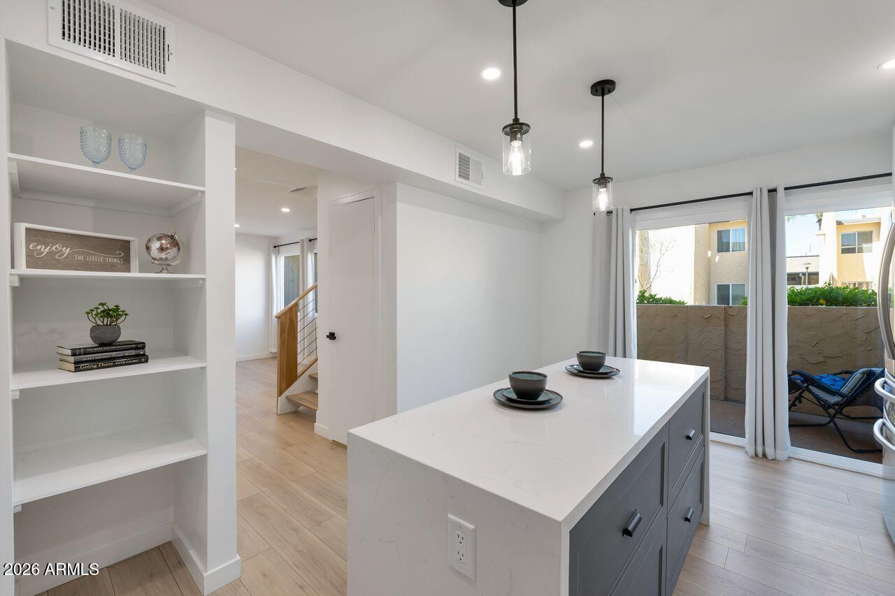 WOODLAND SPRINGS - Residential