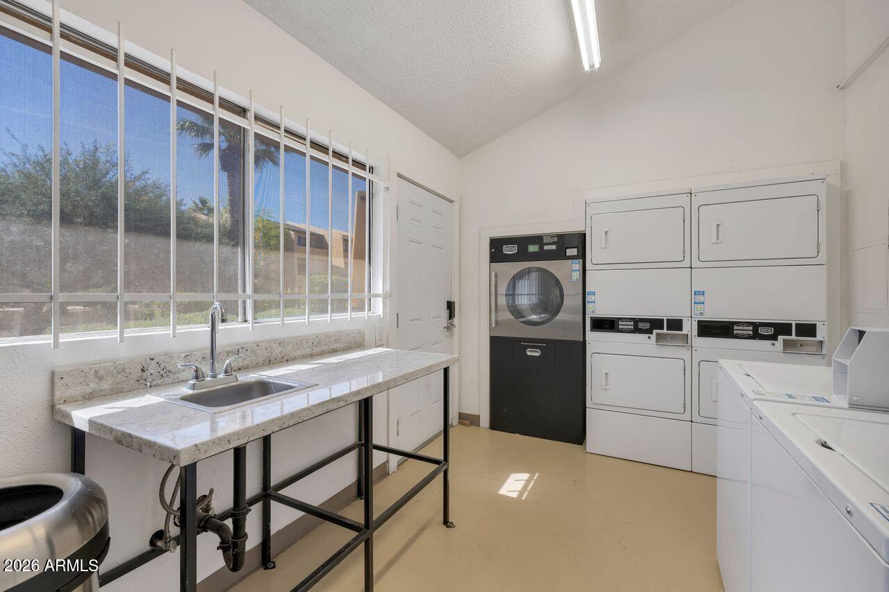 WOODLAND SPRINGS - Residential