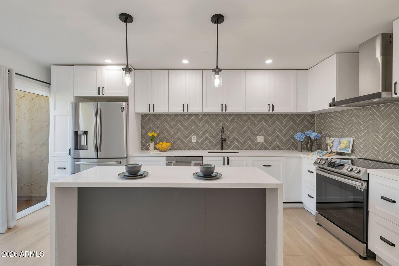 WOODLAND SPRINGS - Residential