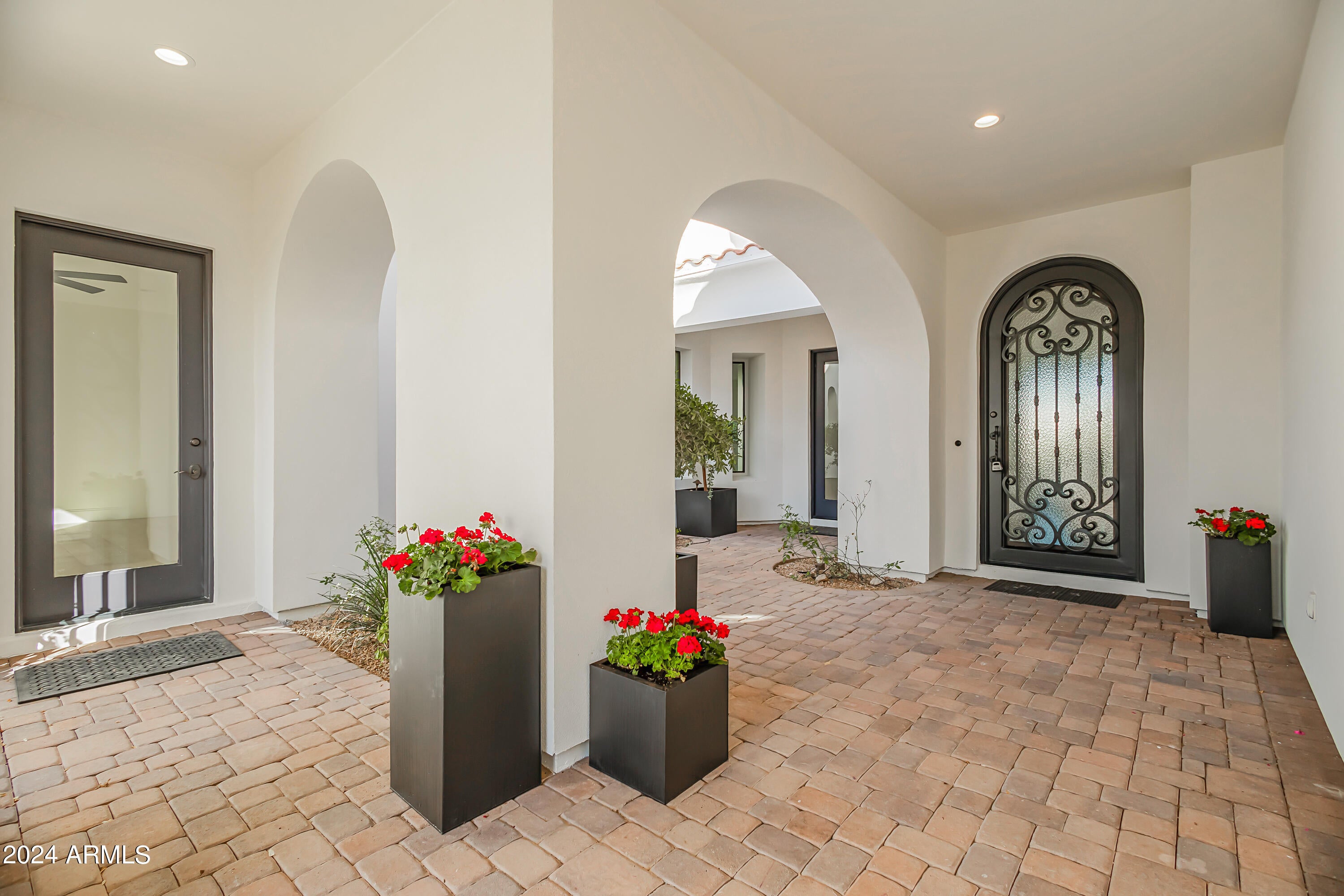 MOUNTAIN VIEW - Residential