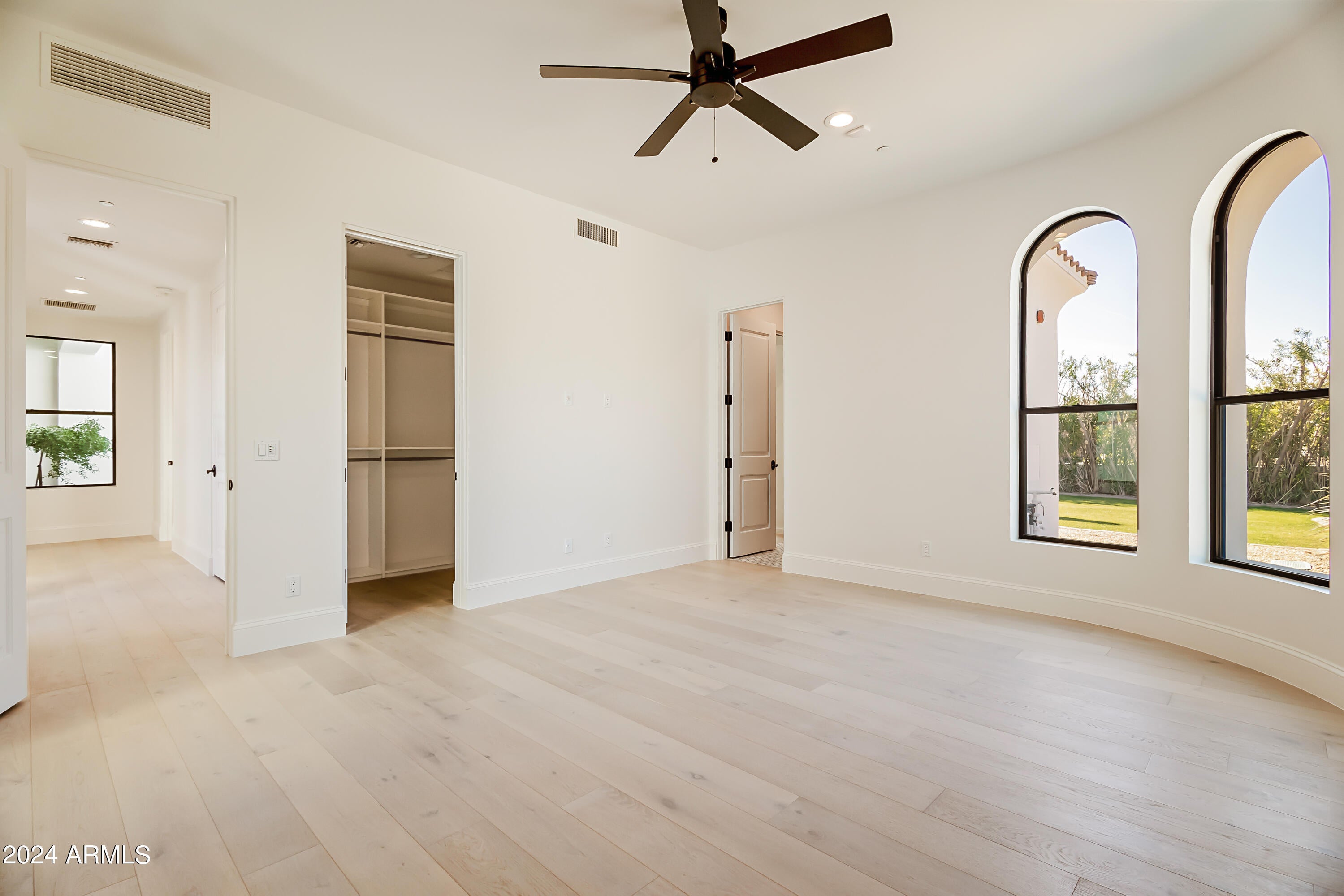 MOUNTAIN VIEW - Residential