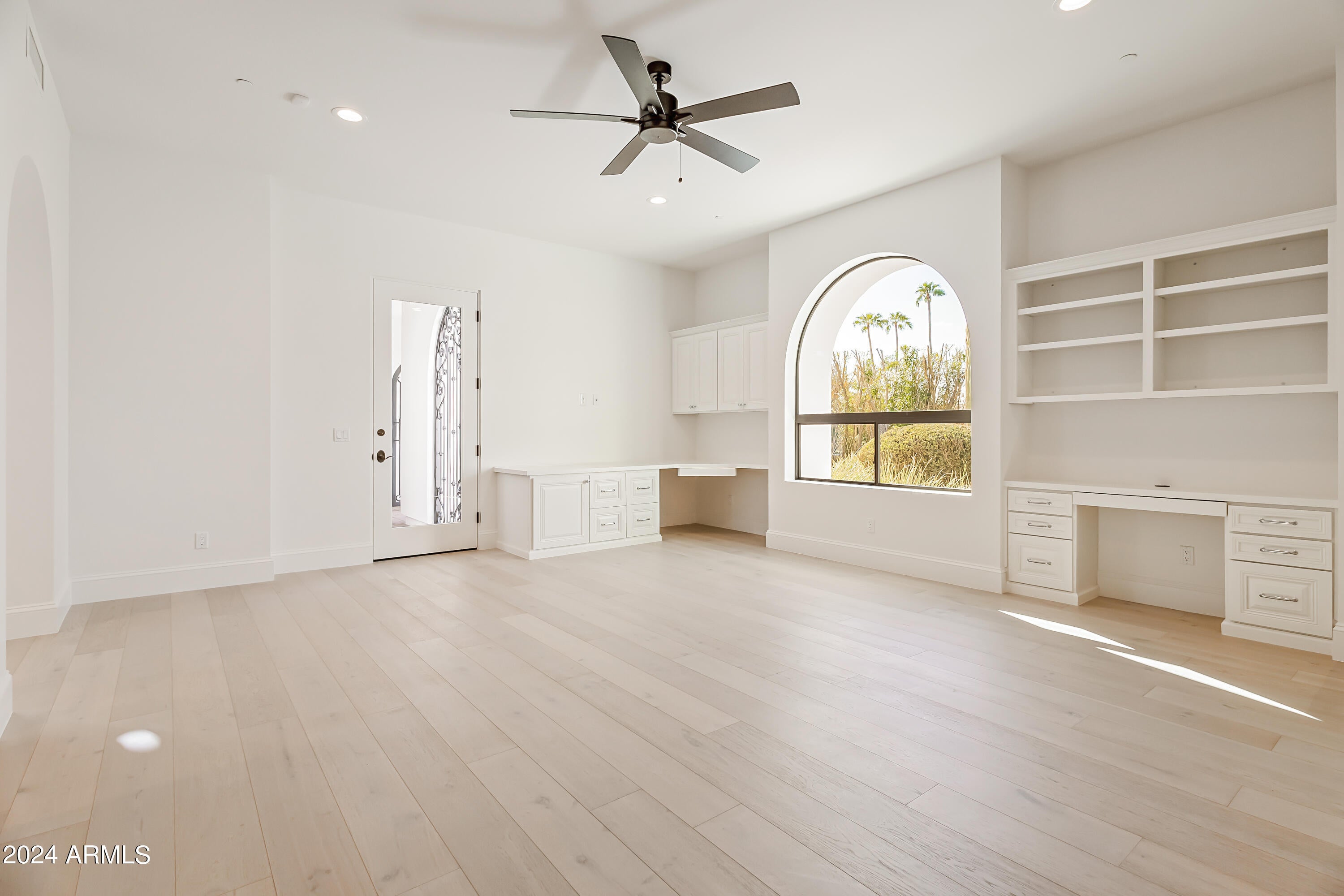 MOUNTAIN VIEW - Residential
