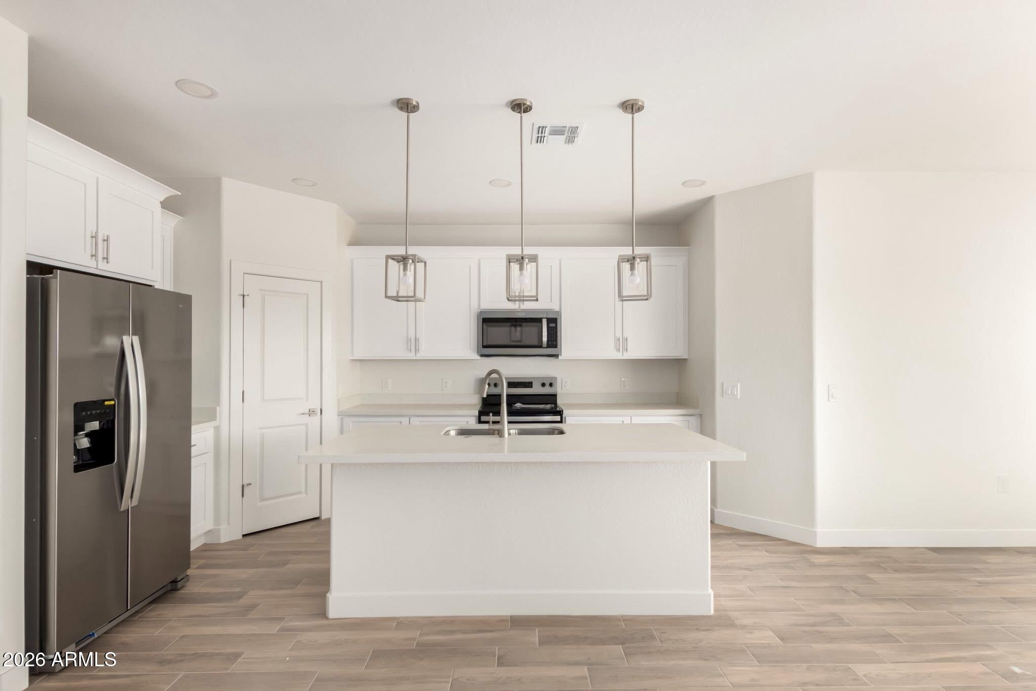 CASA GRANDE WEST UNIT THREE - Residential
