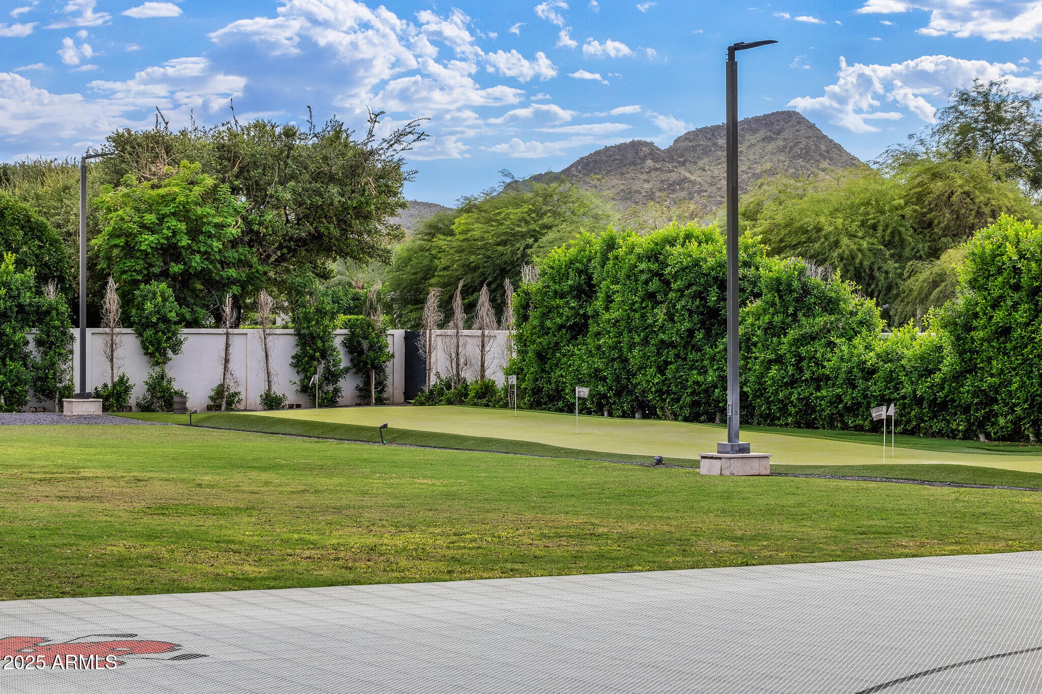 BERNEIL RANCHOS - Residential
