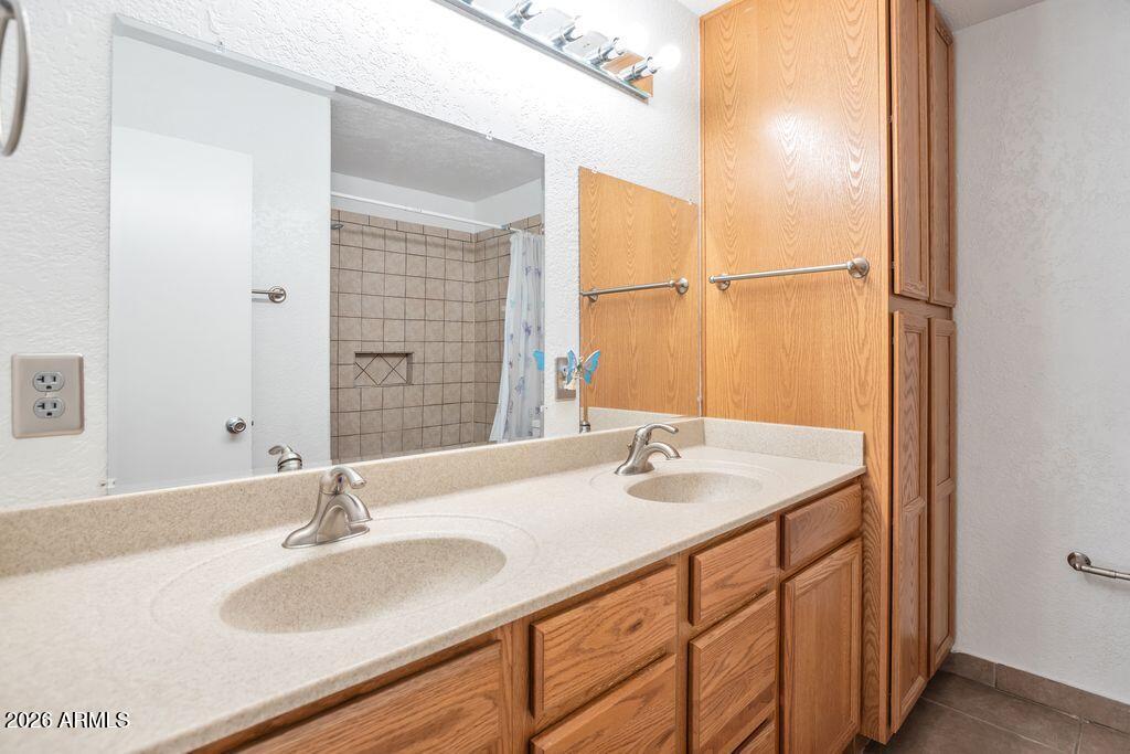 KNOELL NORTH 9 UNIT 1 AMD - Residential