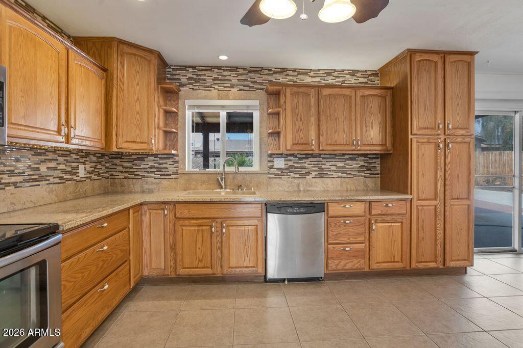 KNOELL NORTH 9 UNIT 1 AMD - Residential