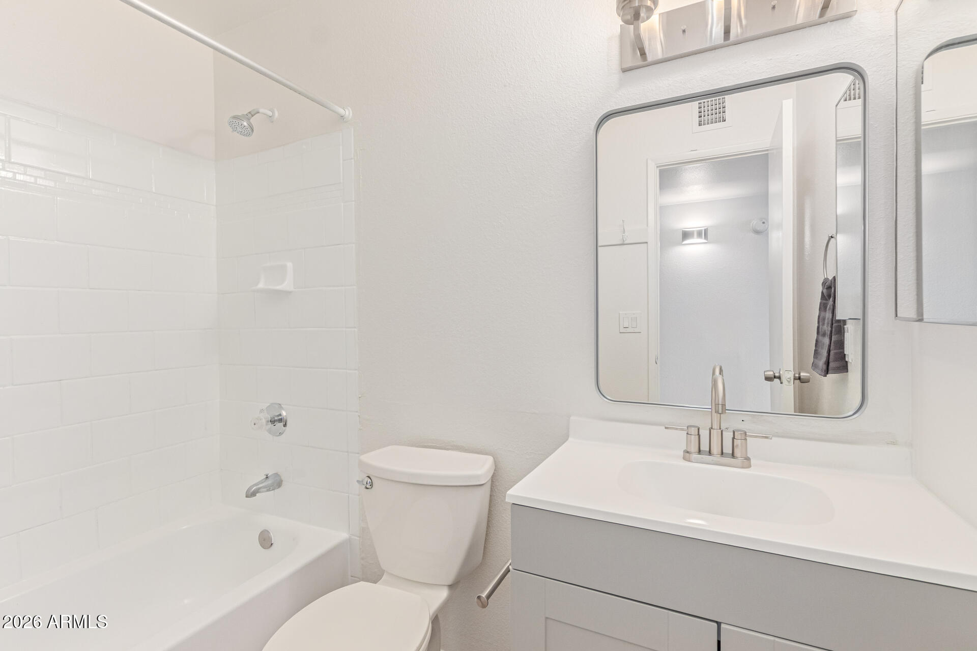HALLCRAFT VILLAS WEST 8 - Residential