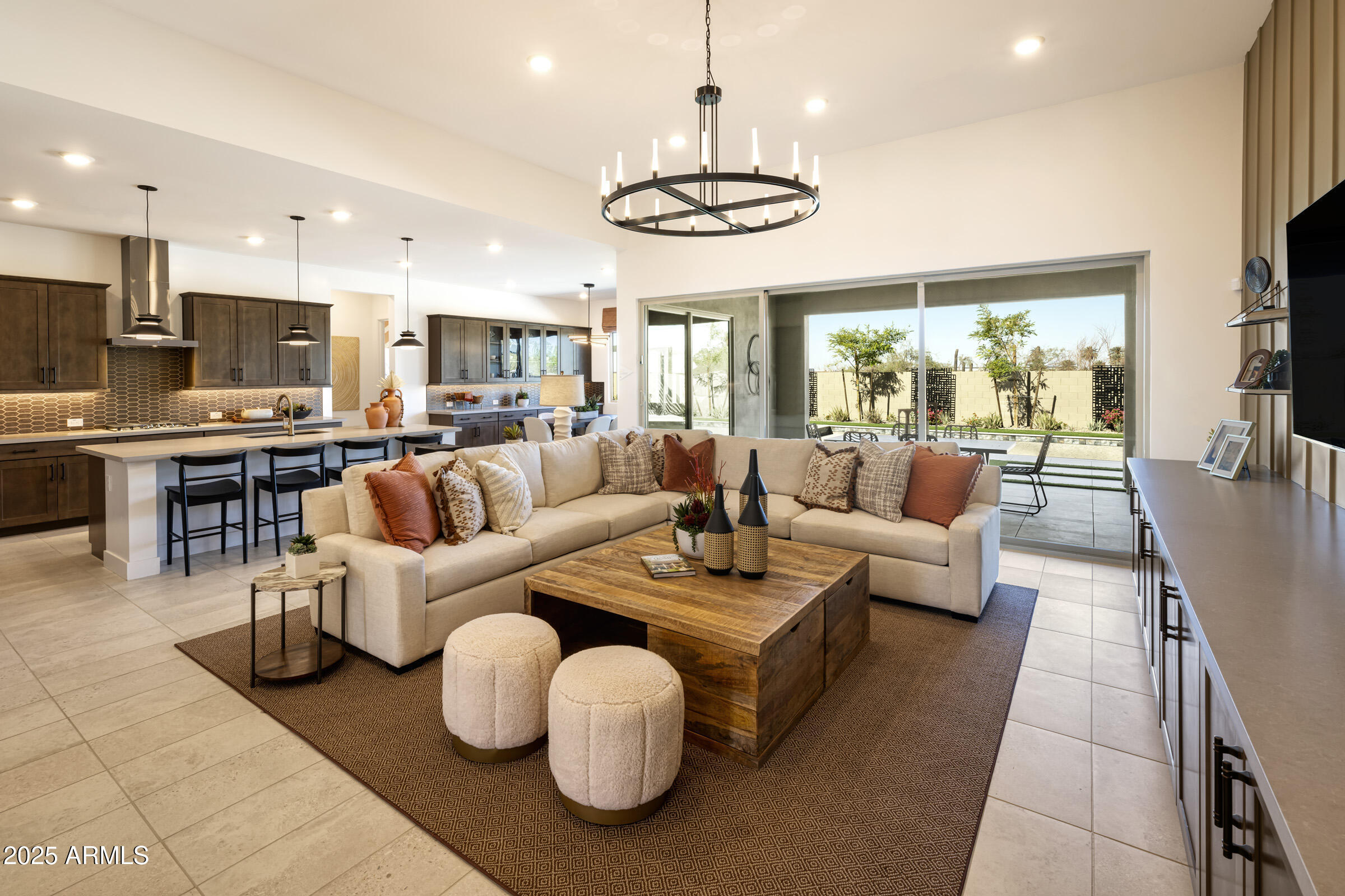 WHISPERING HILLS - Residential