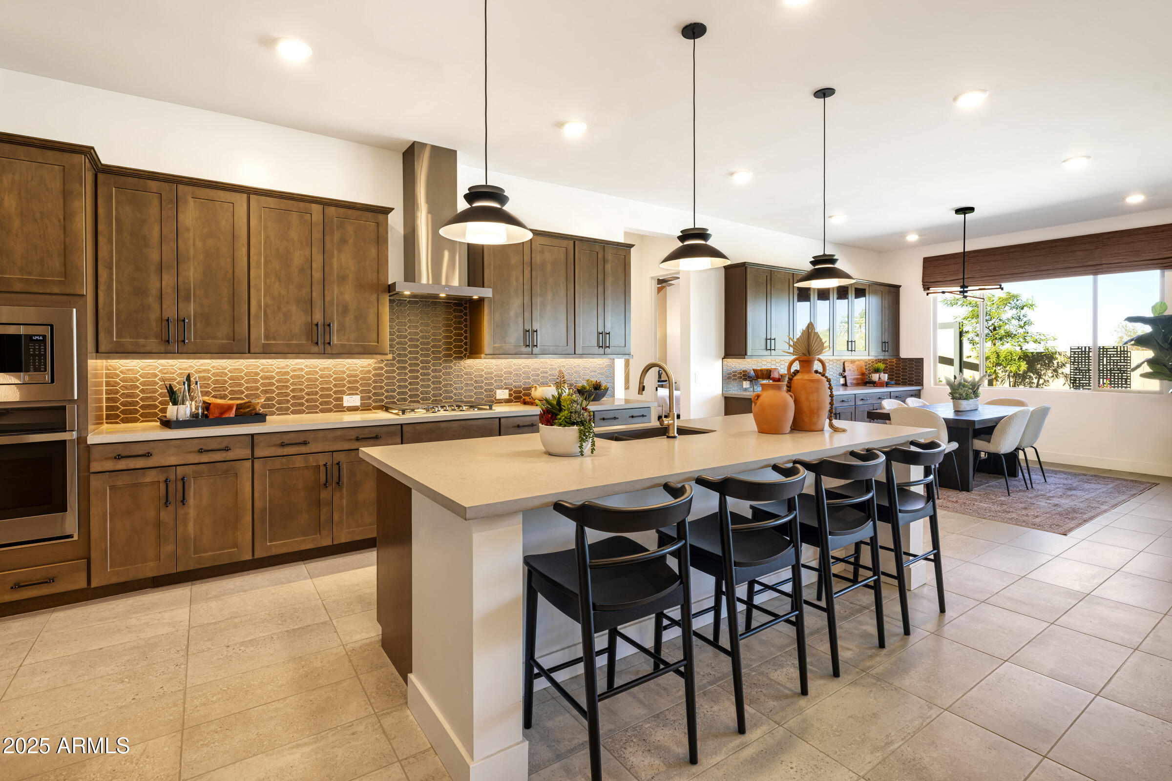 WHISPERING HILLS - Residential
