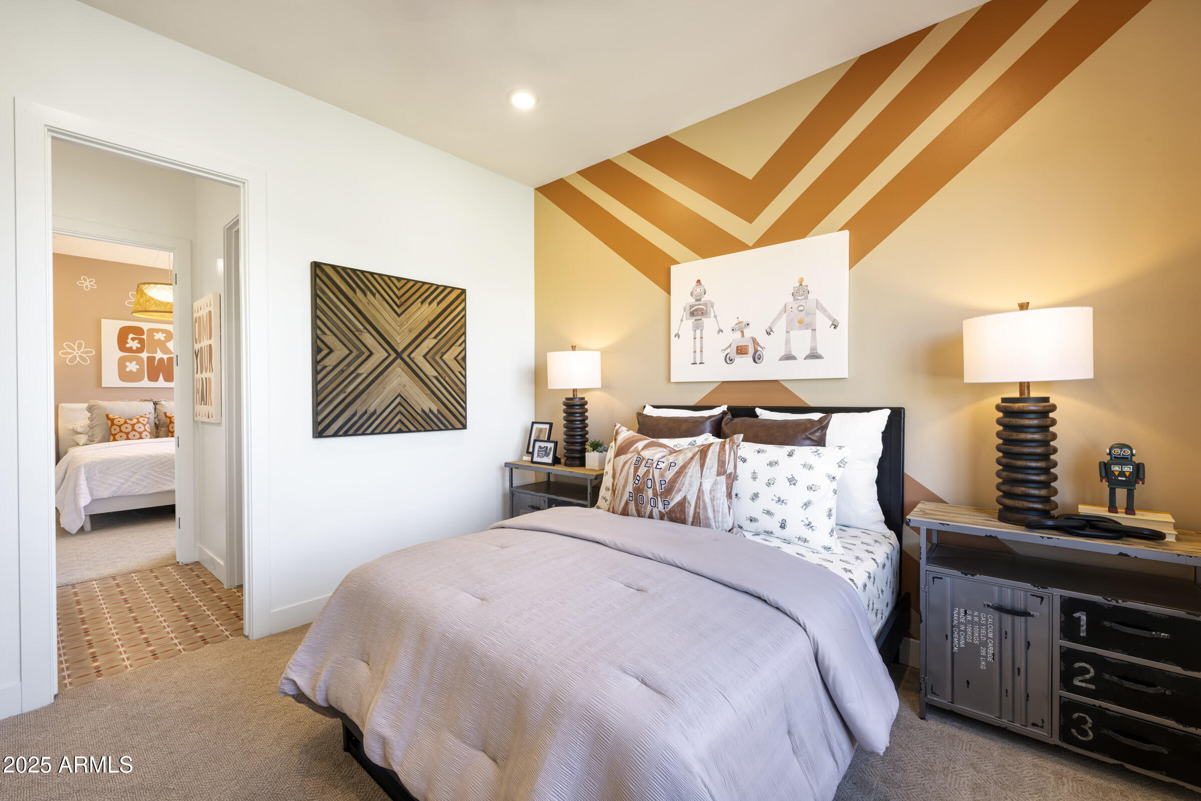 WHISPERING HILLS - Residential