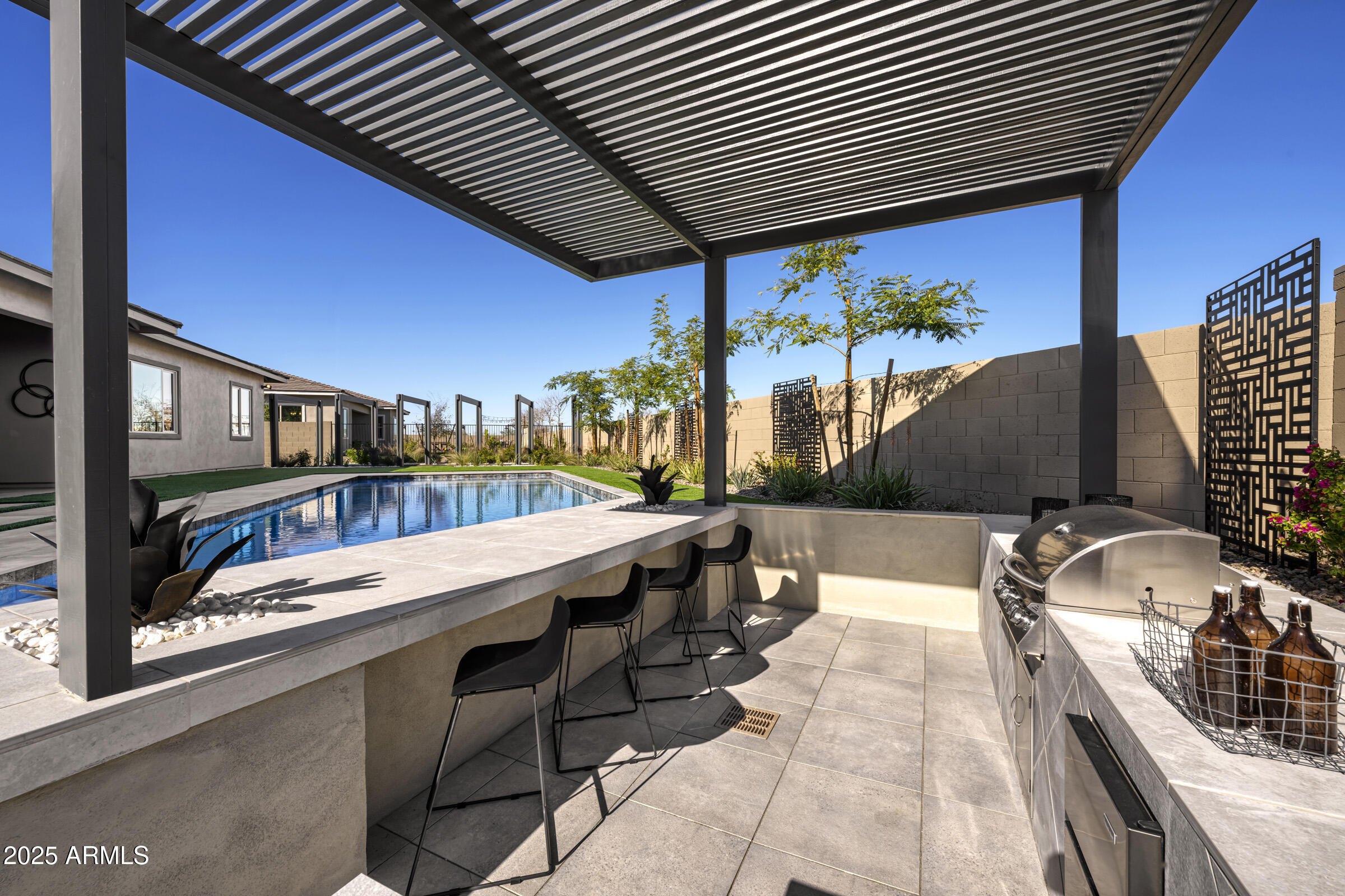 WHISPERING HILLS - Residential