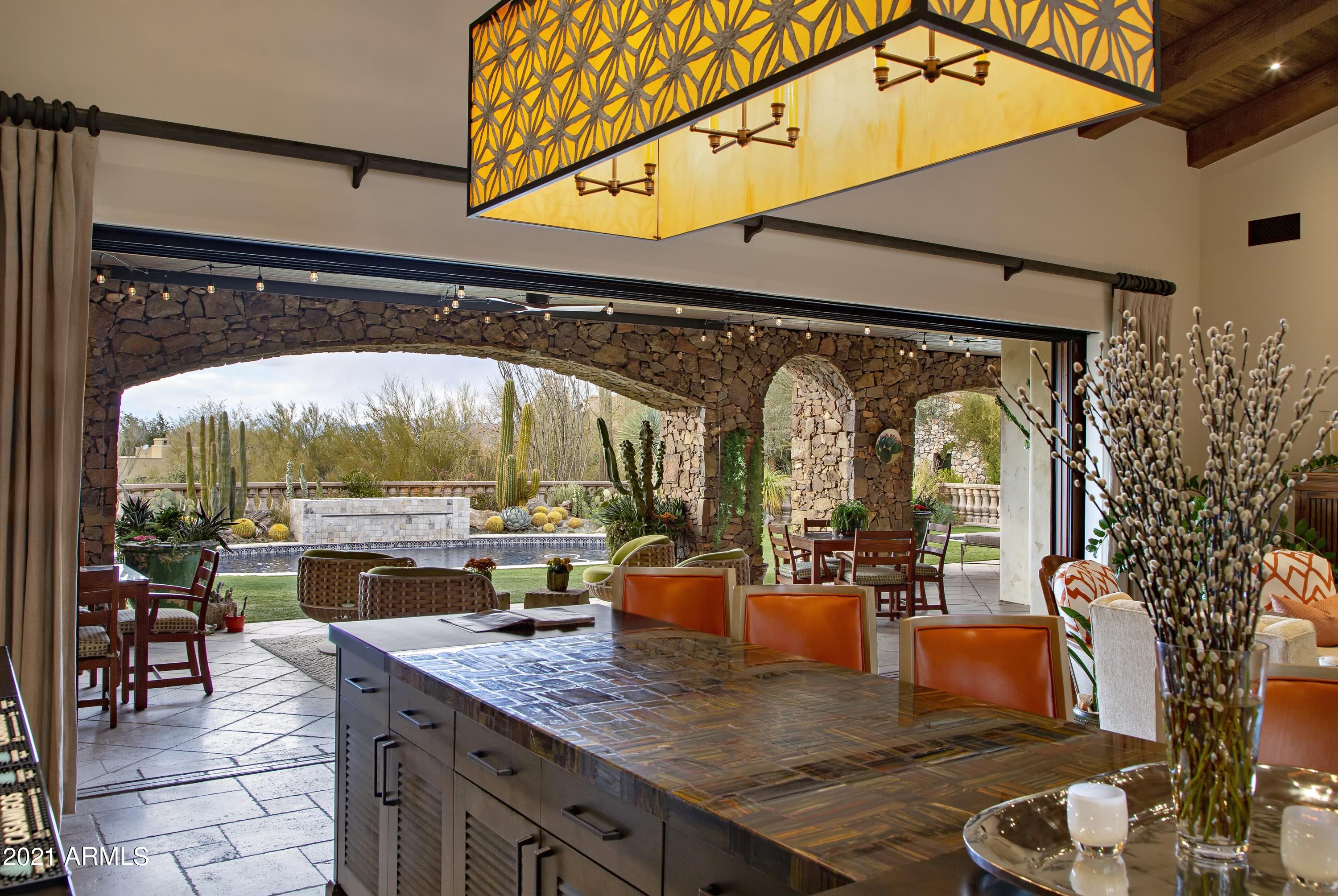 ESTANCIA - Residential