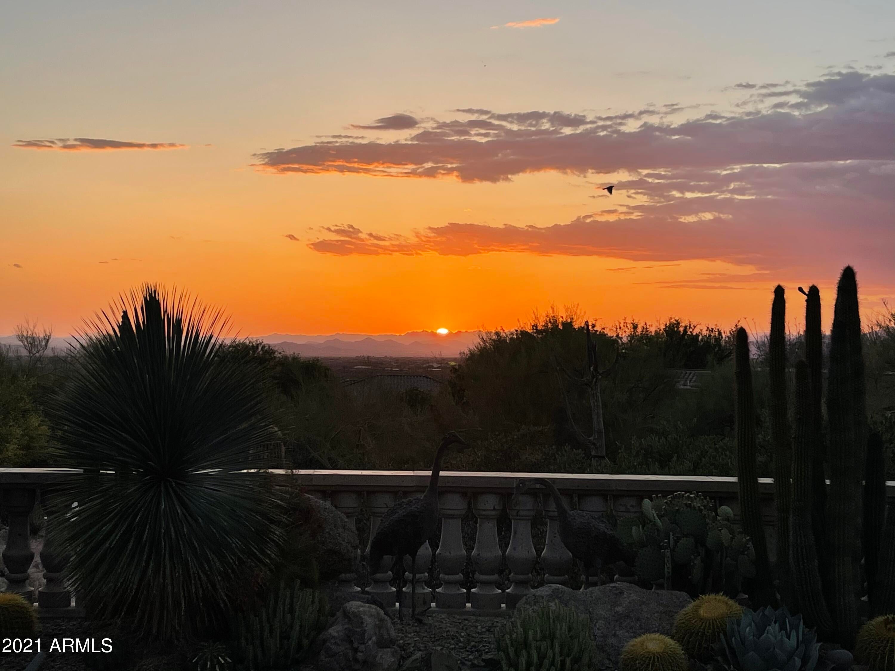 ESTANCIA - Residential