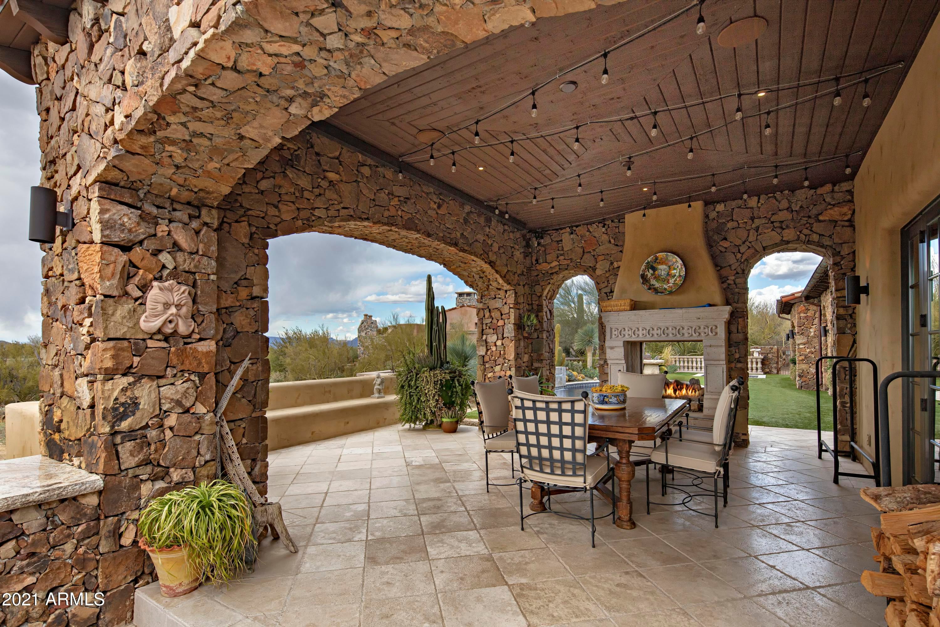ESTANCIA - Residential