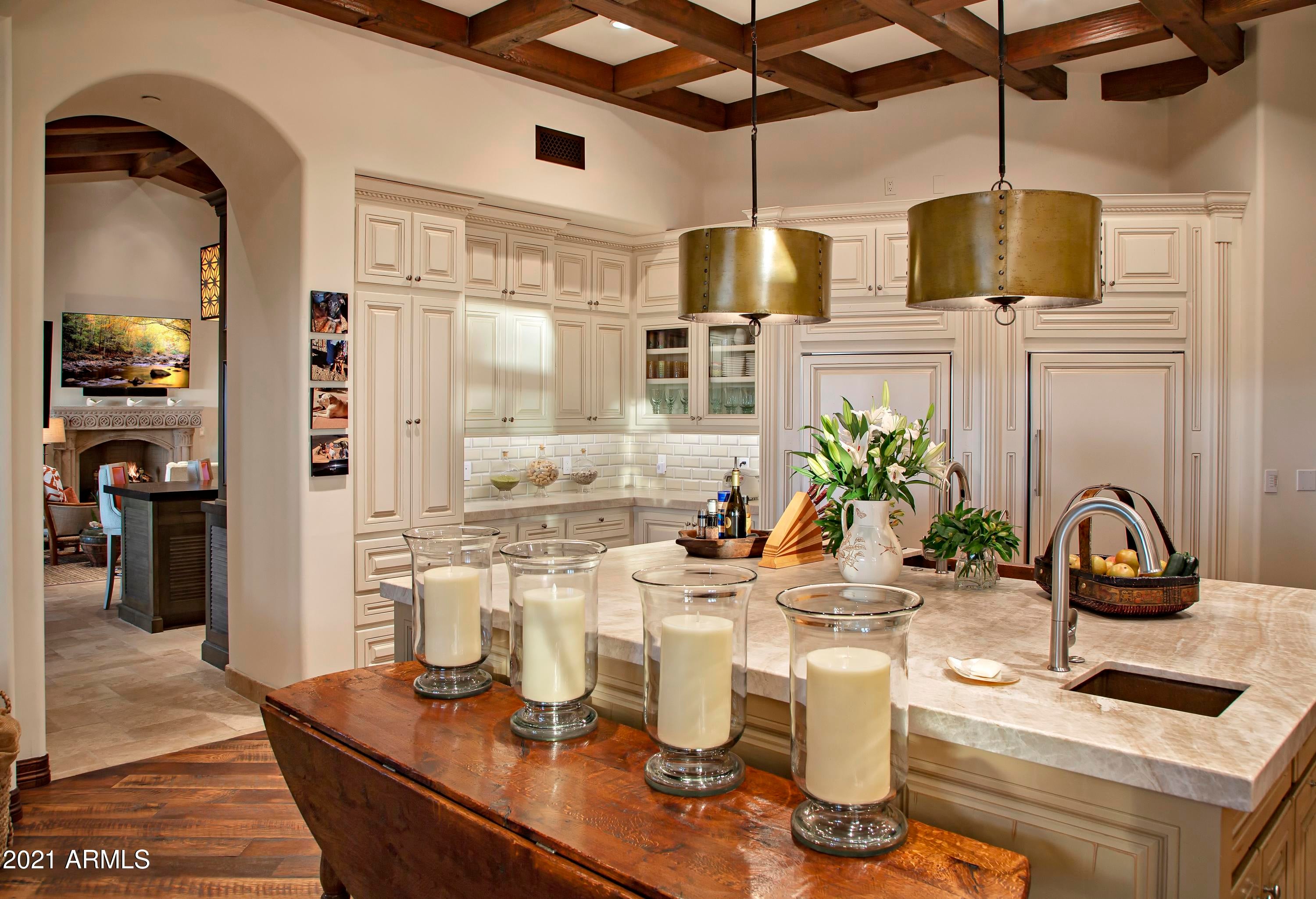 ESTANCIA - Residential