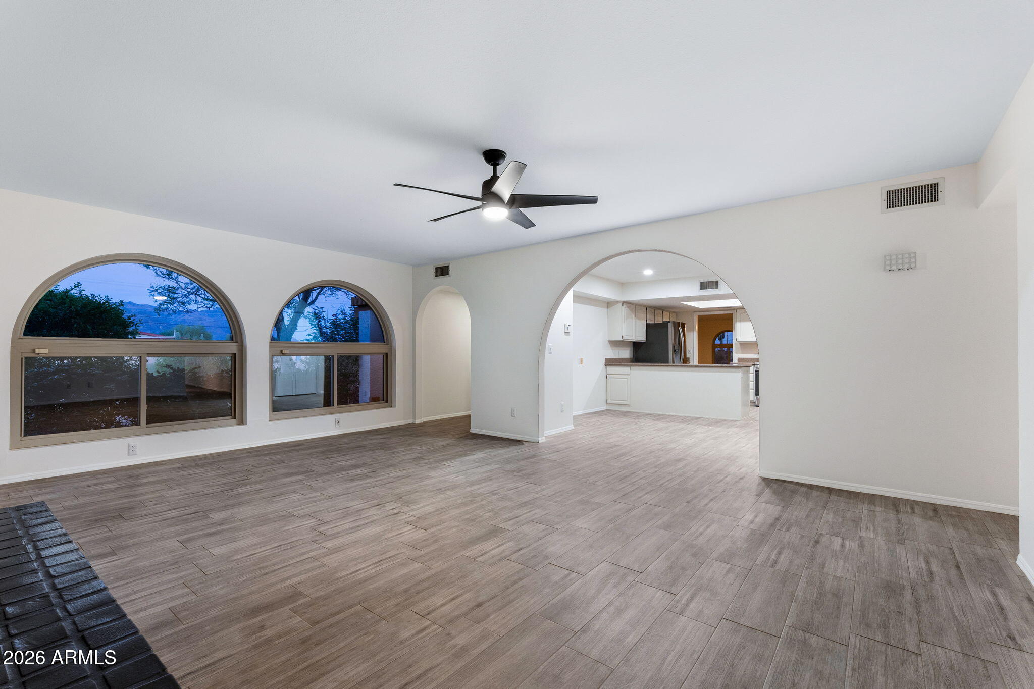 4.754 Acers / 207,084 sq ft  Subdividing possible!! 
S15 T1N R8E - Residential