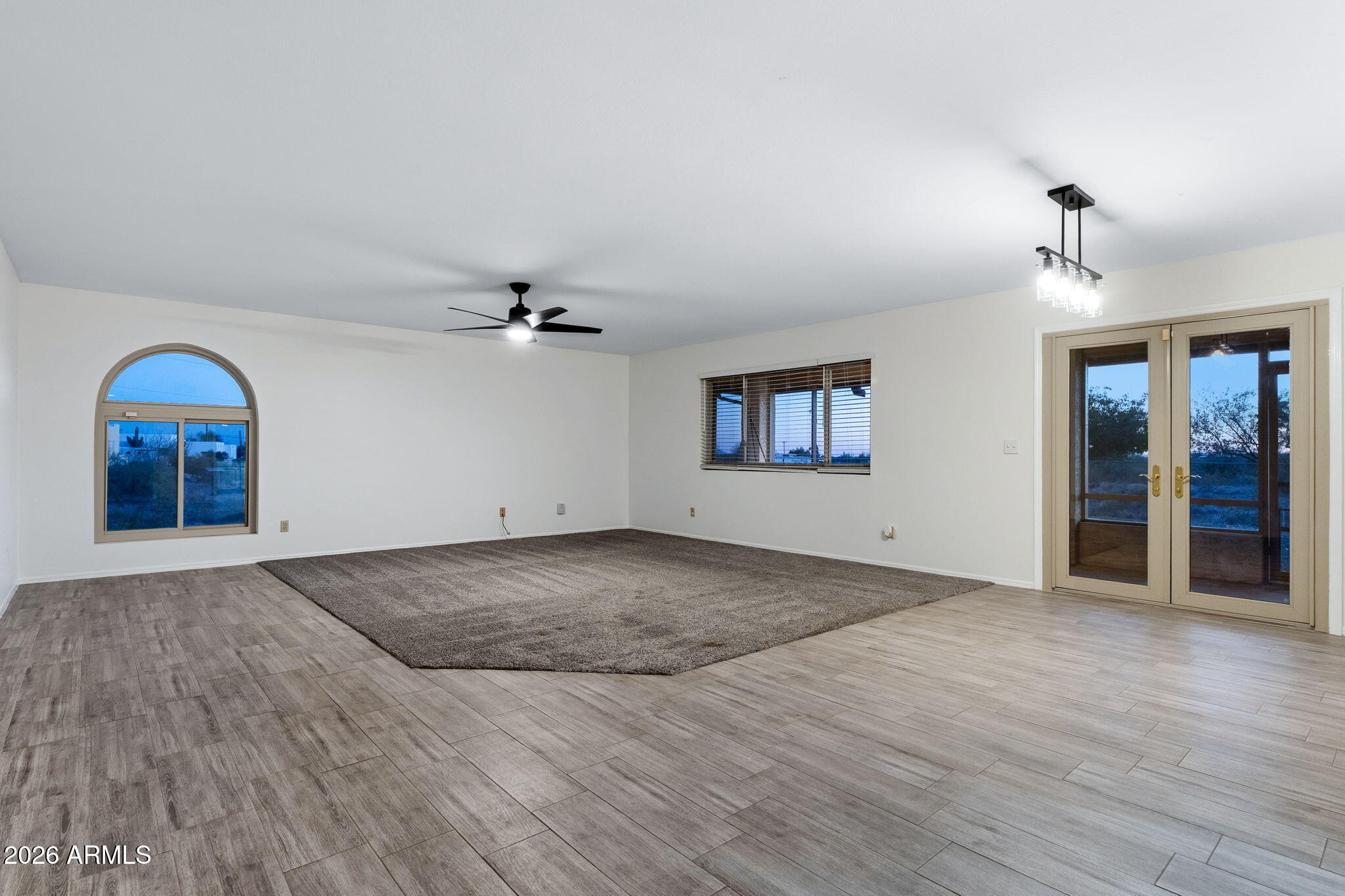 4.754 Acers / 207,084 sq ft  Subdividing possible!! 
S15 T1N R8E - Residential
