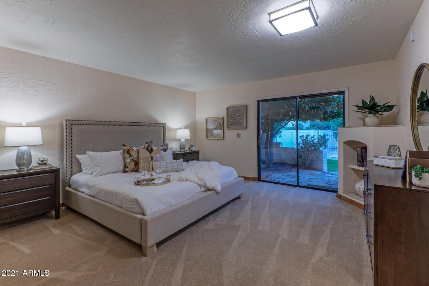 LA TIERRA ESTATES AMD - Residential