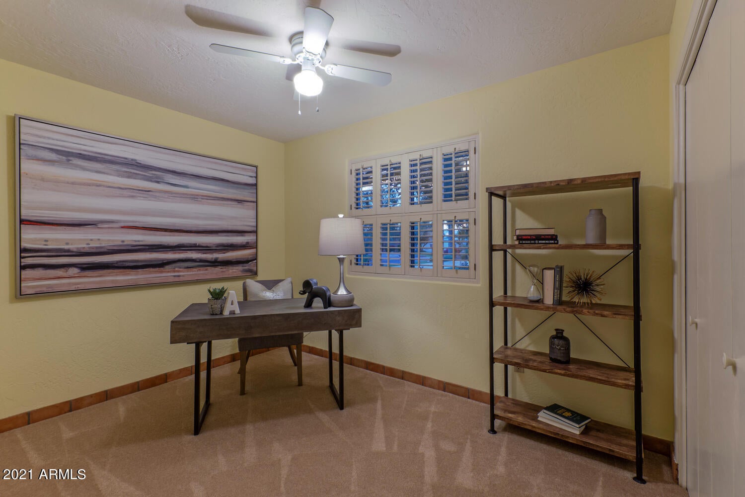LA TIERRA ESTATES AMD - Residential
