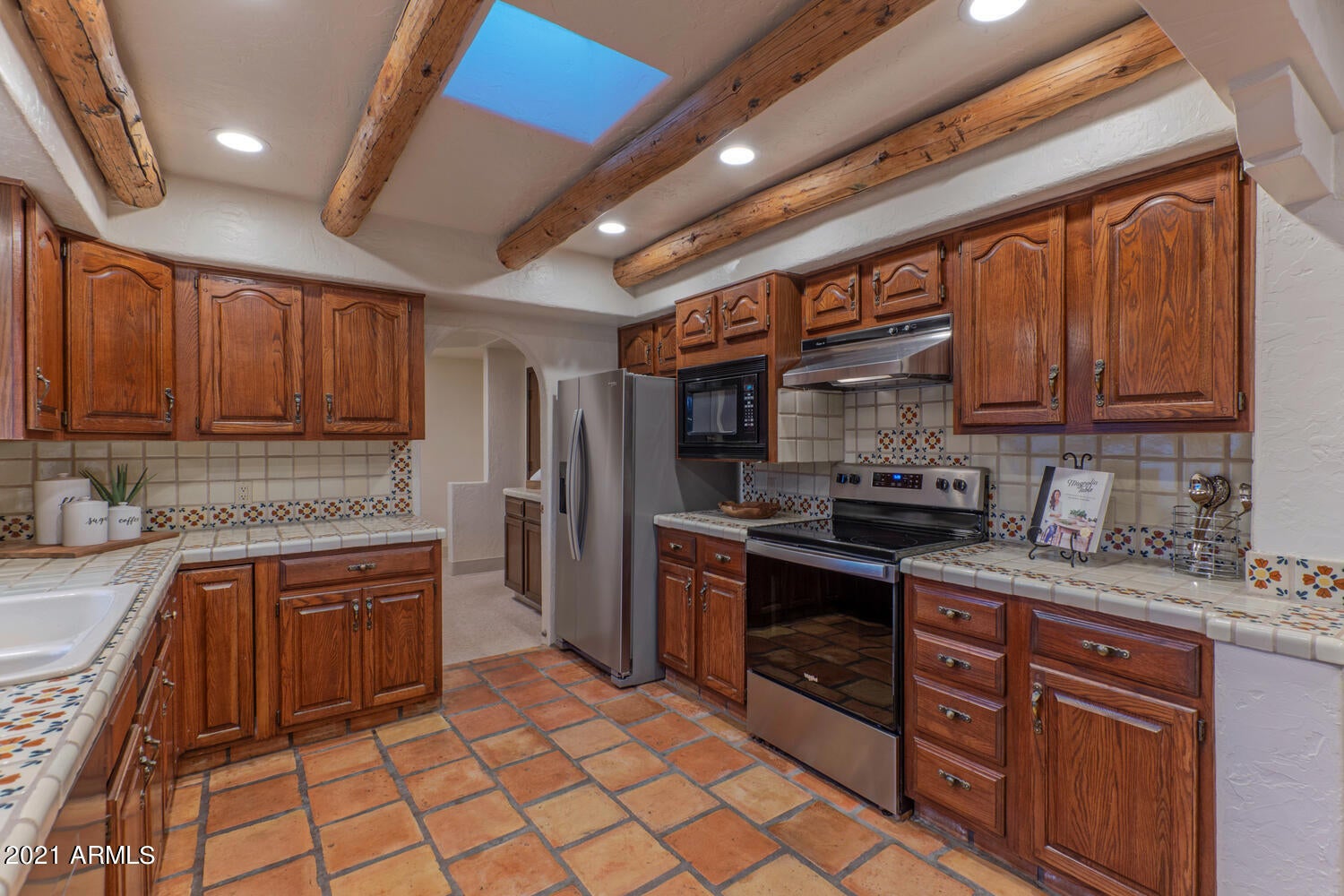 LA TIERRA ESTATES AMD - Residential