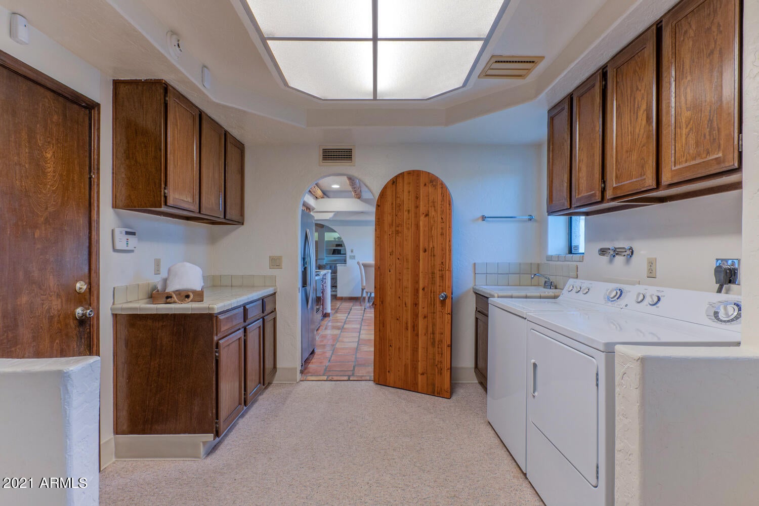 LA TIERRA ESTATES AMD - Residential