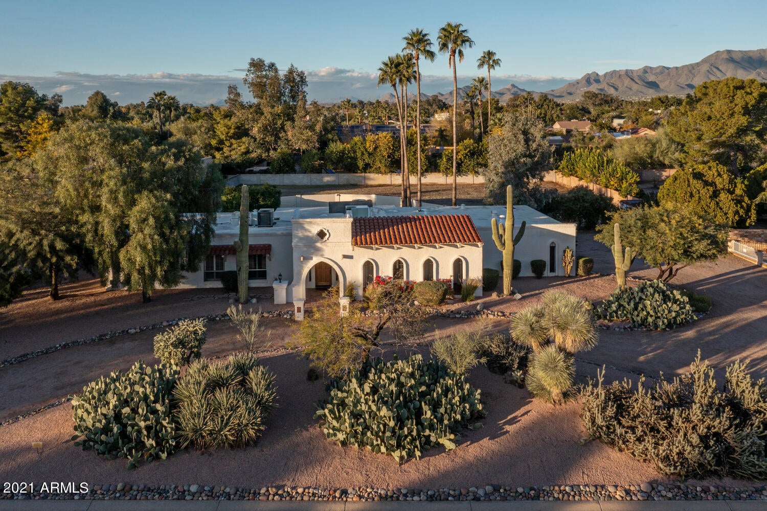 LA TIERRA ESTATES AMD - Residential