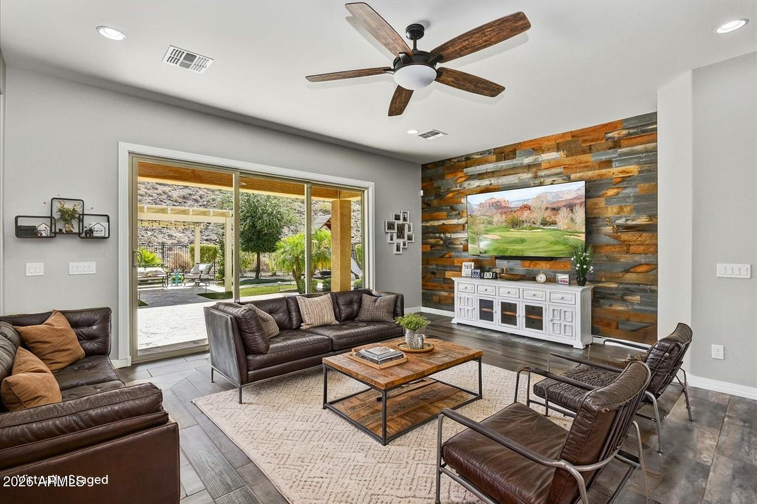 TIERRA DEL RIO PARCEL 13B REPLAT - Residential