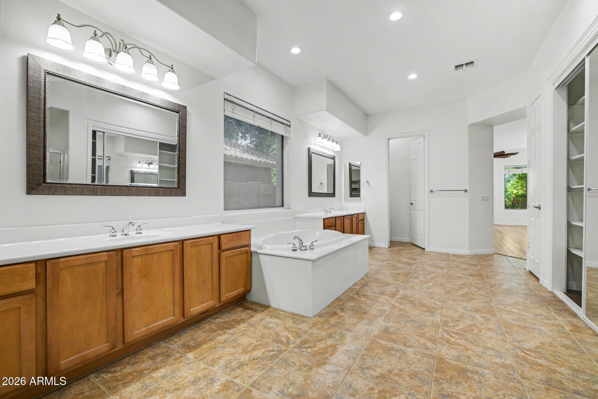 BARRINGTON - Residential