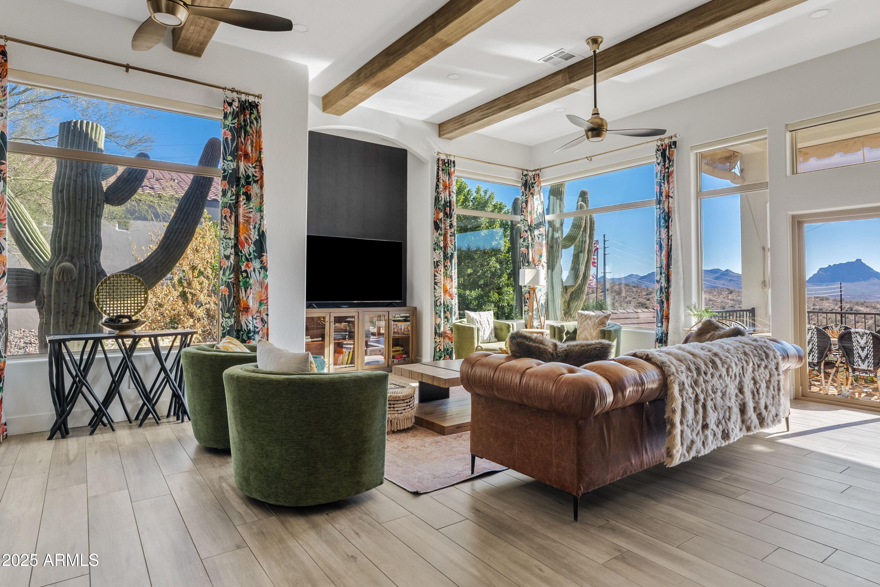 MIRAGE POINTE - Residential