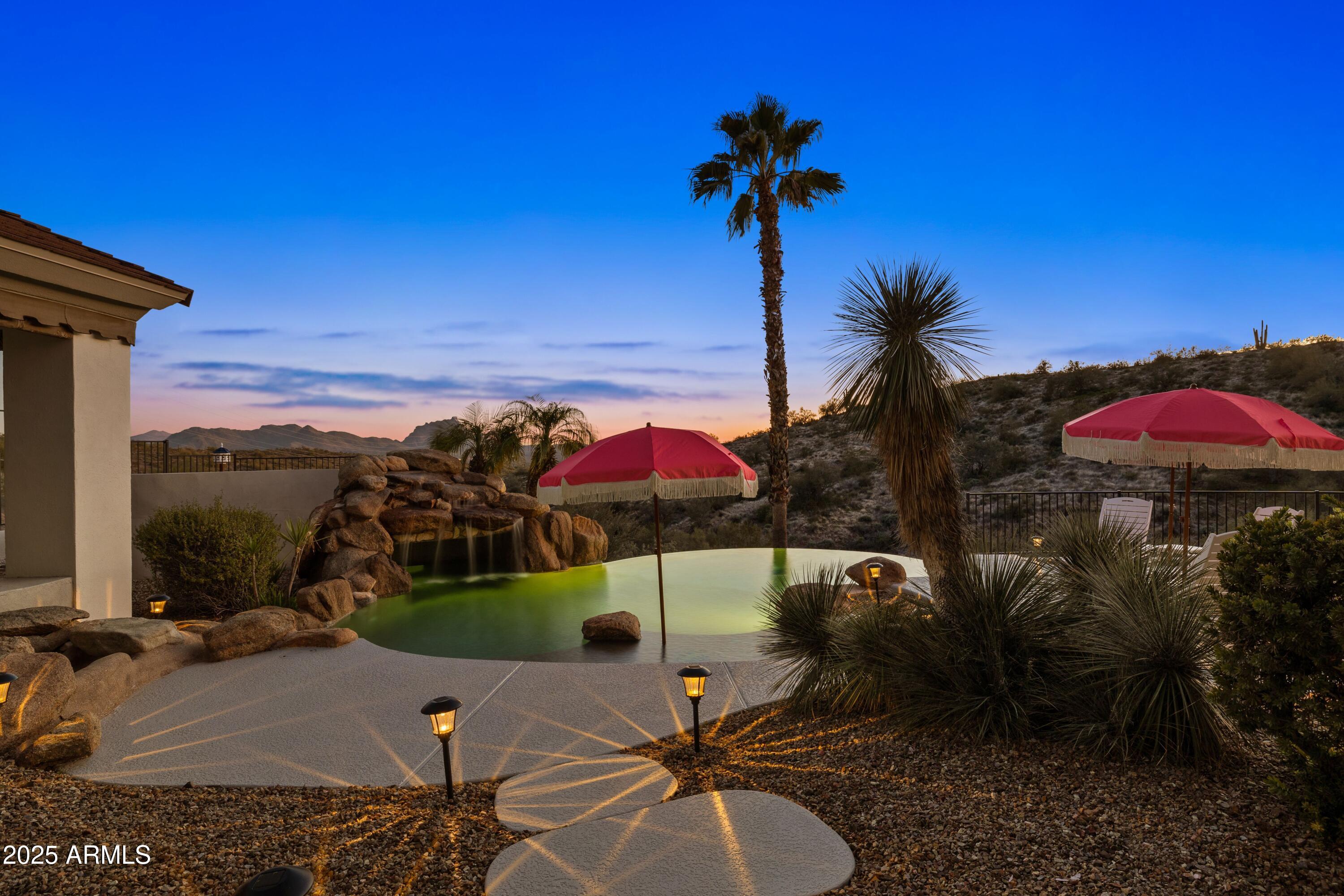 MIRAGE POINTE - Residential