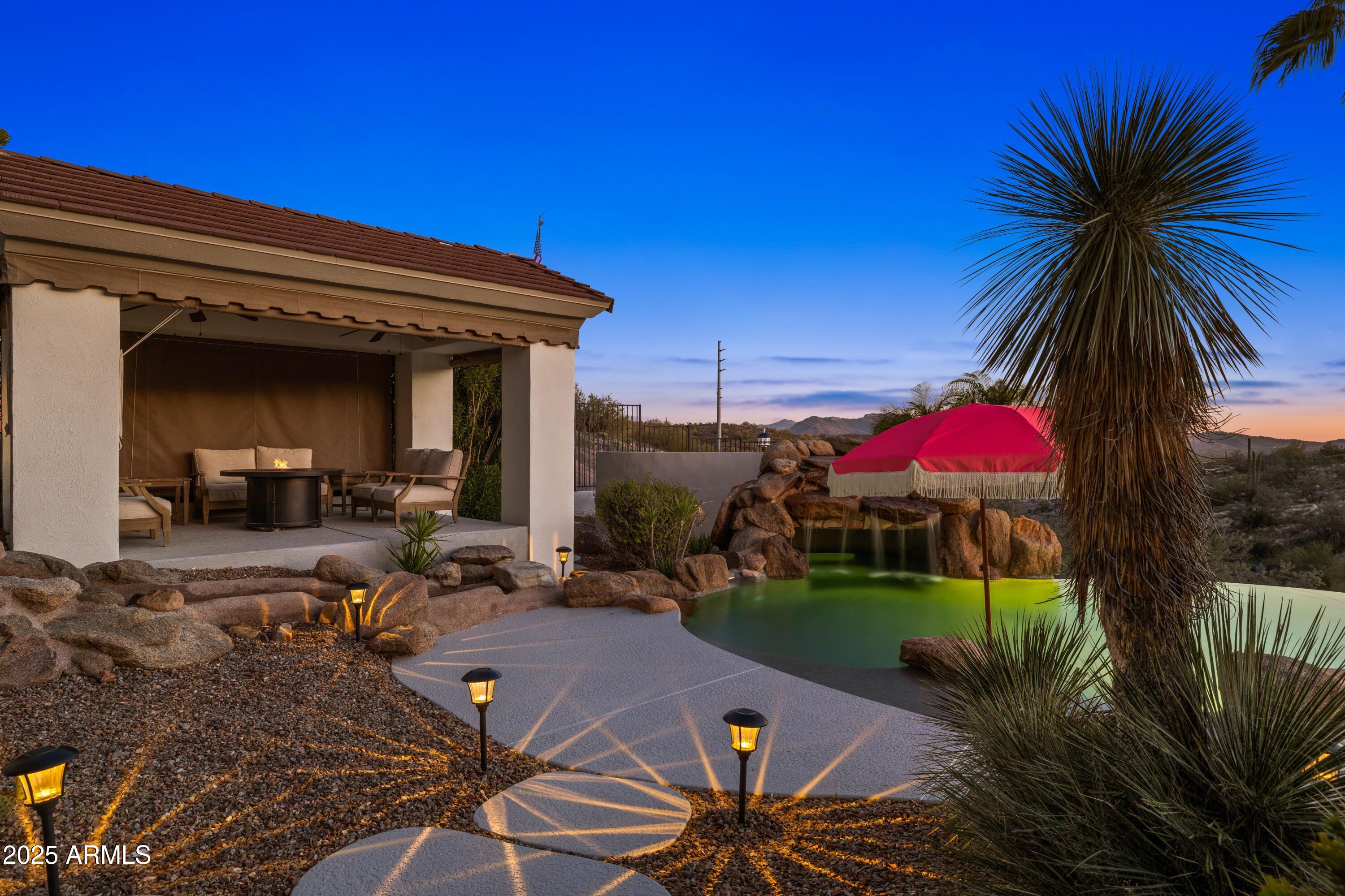 MIRAGE POINTE - Residential