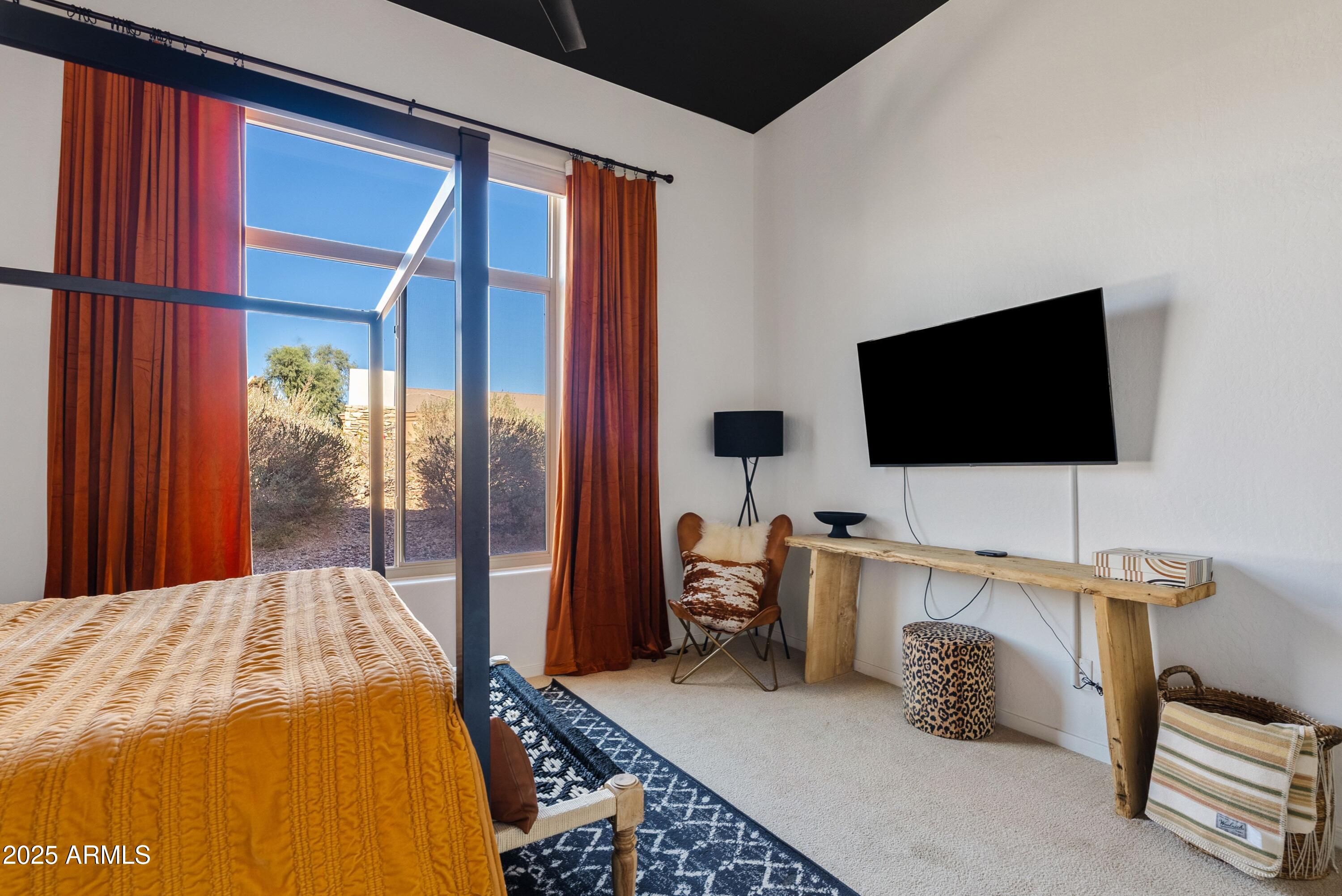 MIRAGE POINTE - Residential