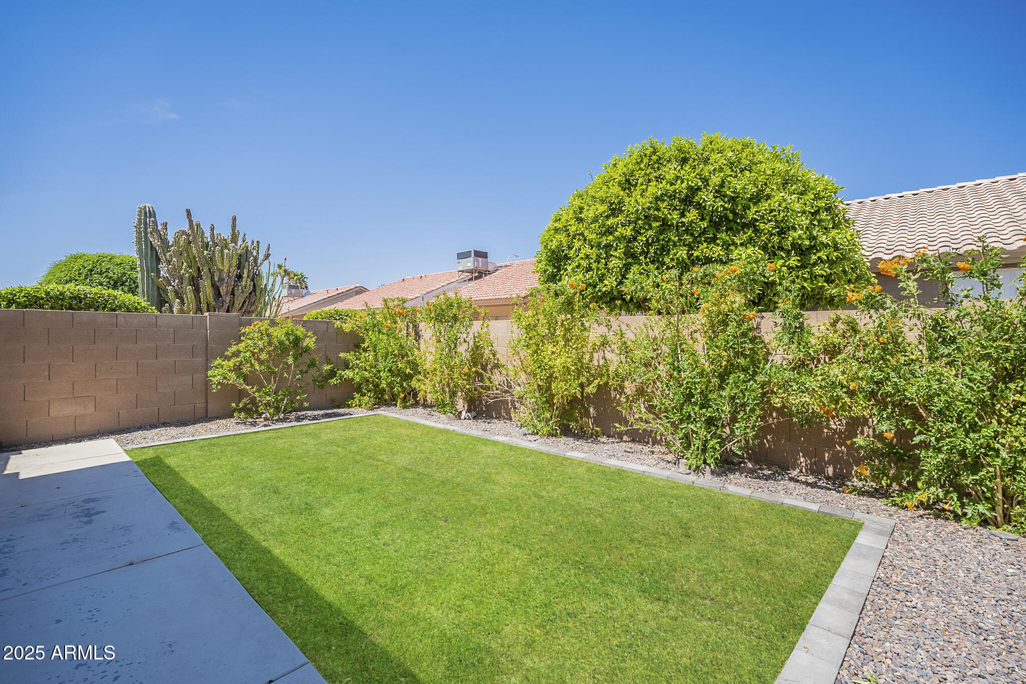 SUNBIRD UNIT 14 - Residential