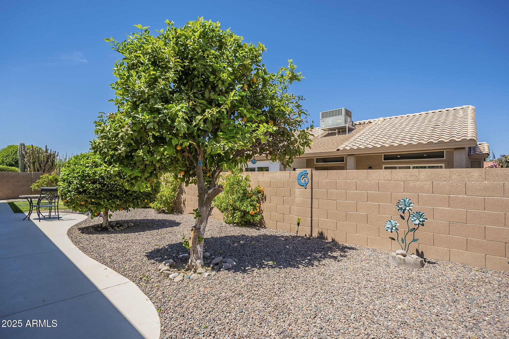 SUNBIRD UNIT 14 - Residential