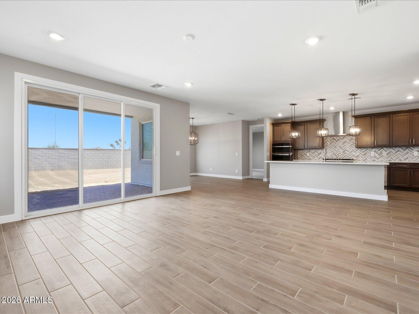LEGACY PLACE PHASE 1 GLENDALE - Residential