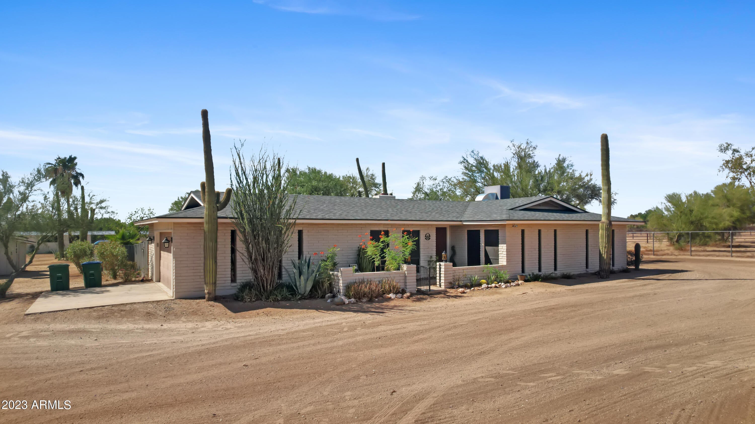 Dynamite Equestrian Properties - Residential
