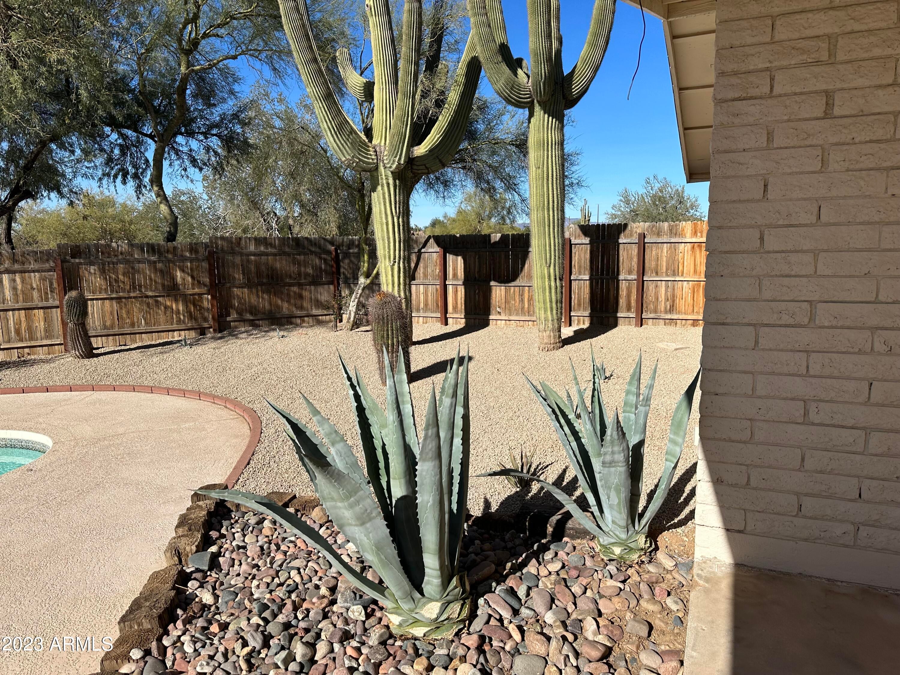 Dynamite Equestrian Properties - Residential