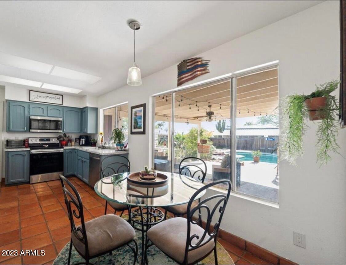 Dynamite Equestrian Properties - Residential