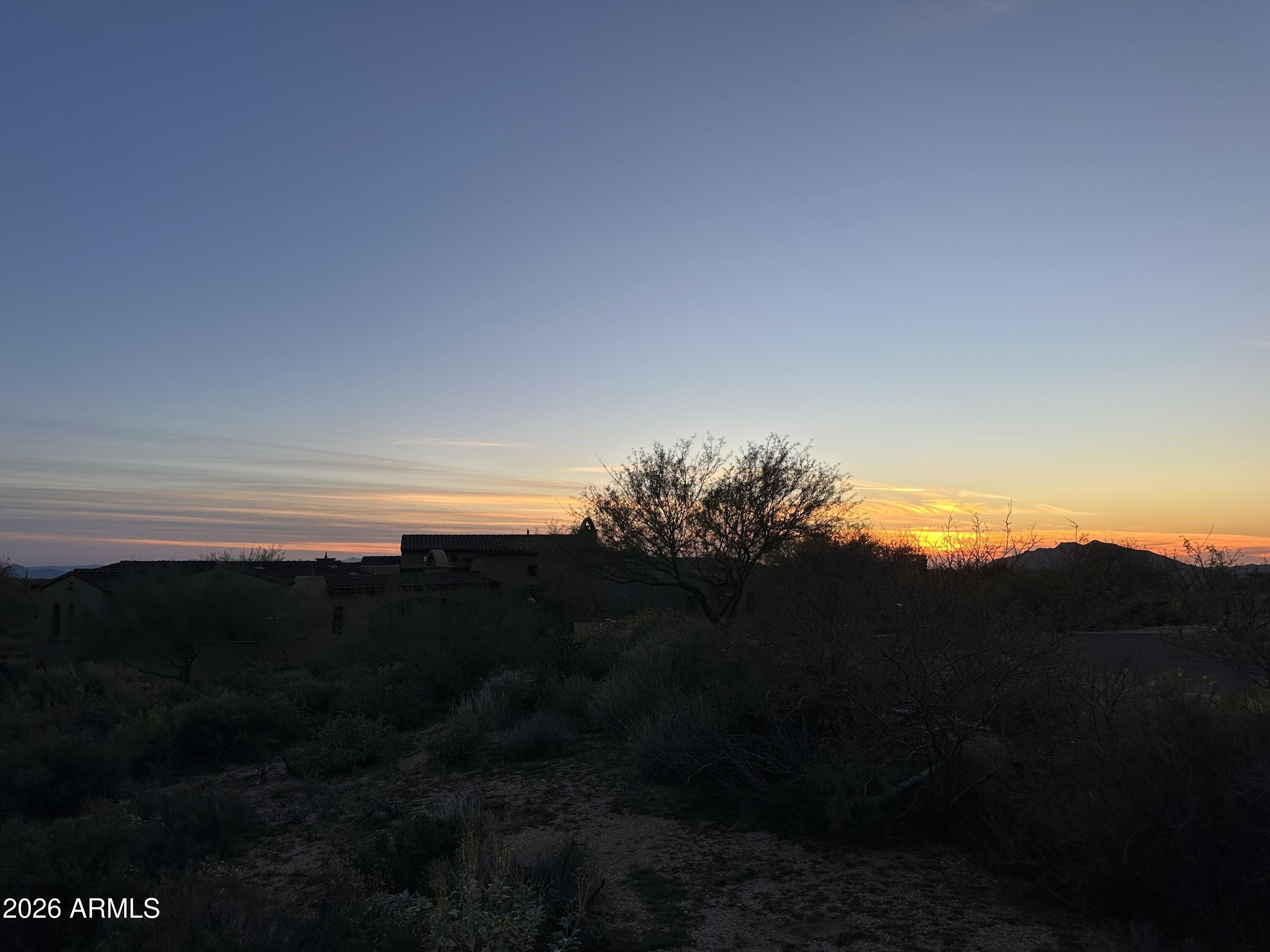 DESERT MOUNTAIN - Land