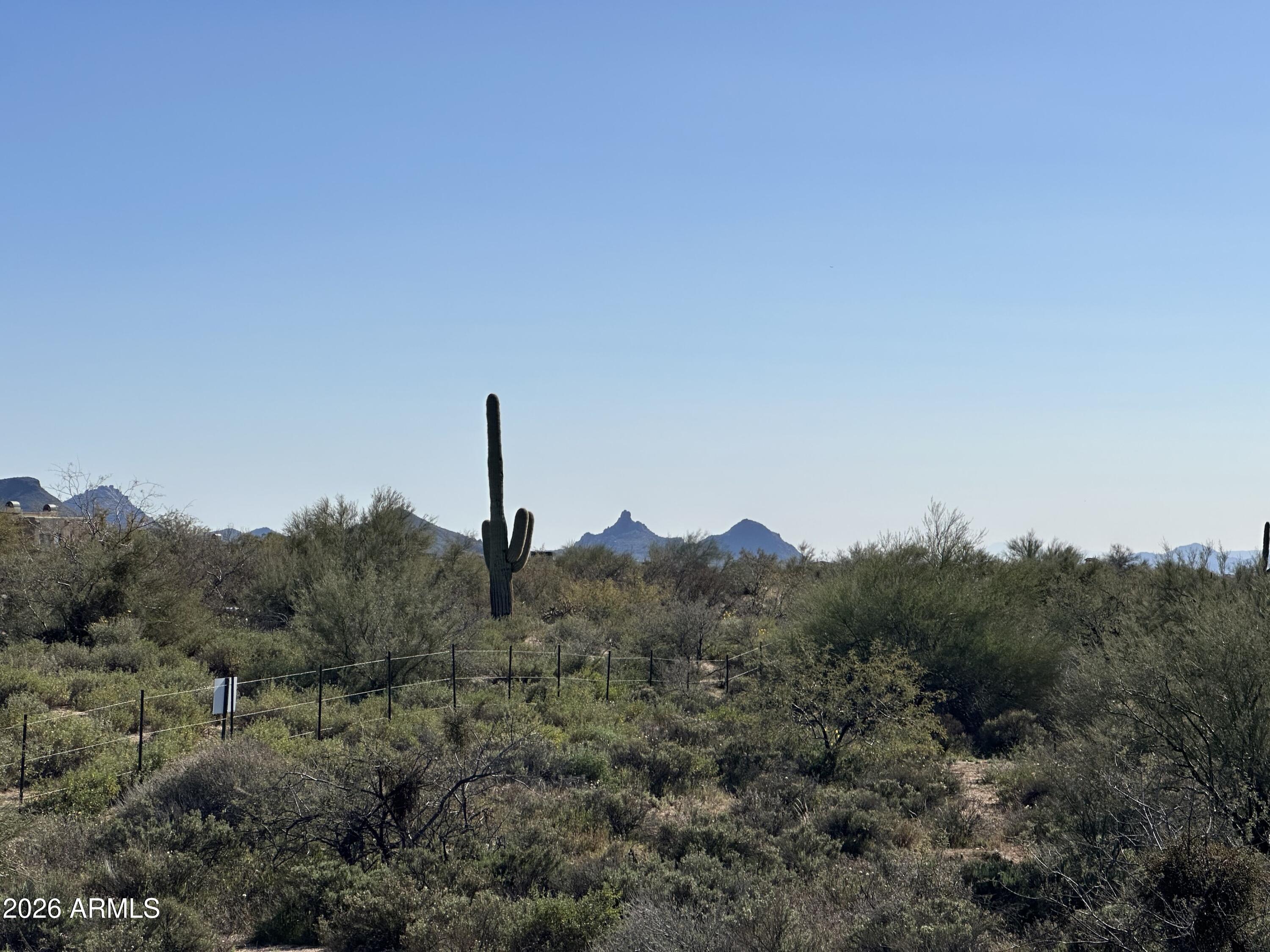 DESERT MOUNTAIN - Land