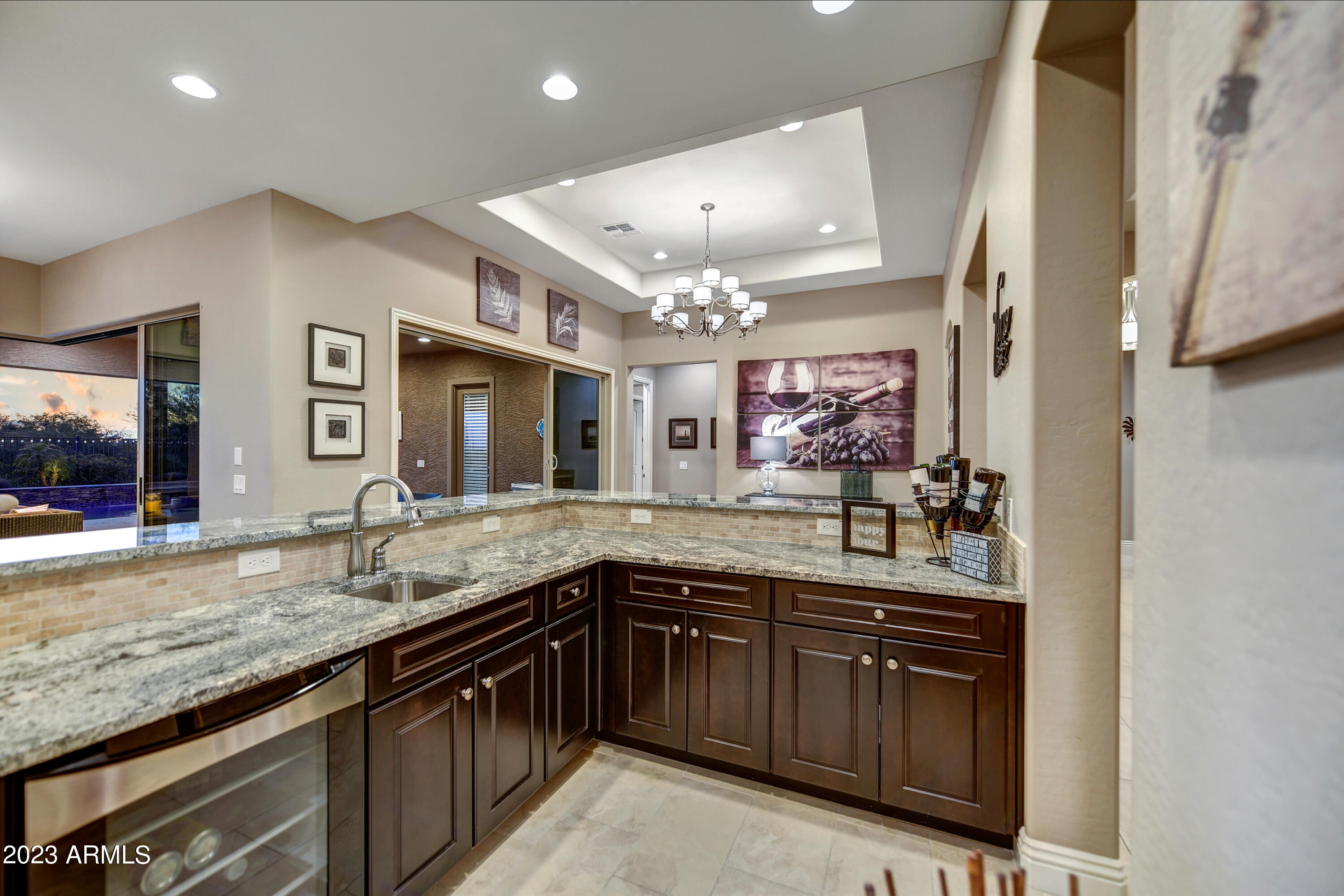 LONE MOUNTAIN - Residential
