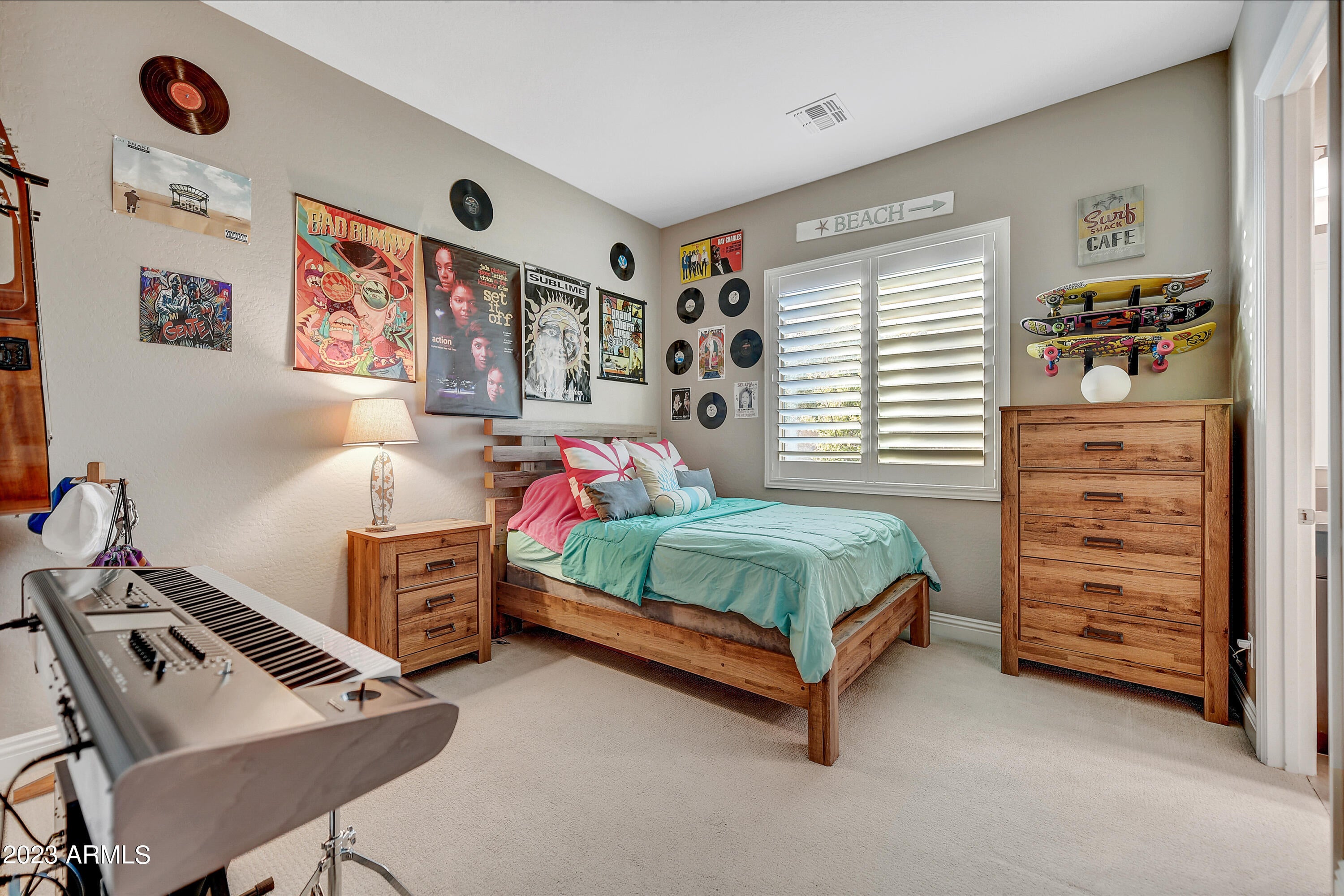LONE MOUNTAIN - Residential
