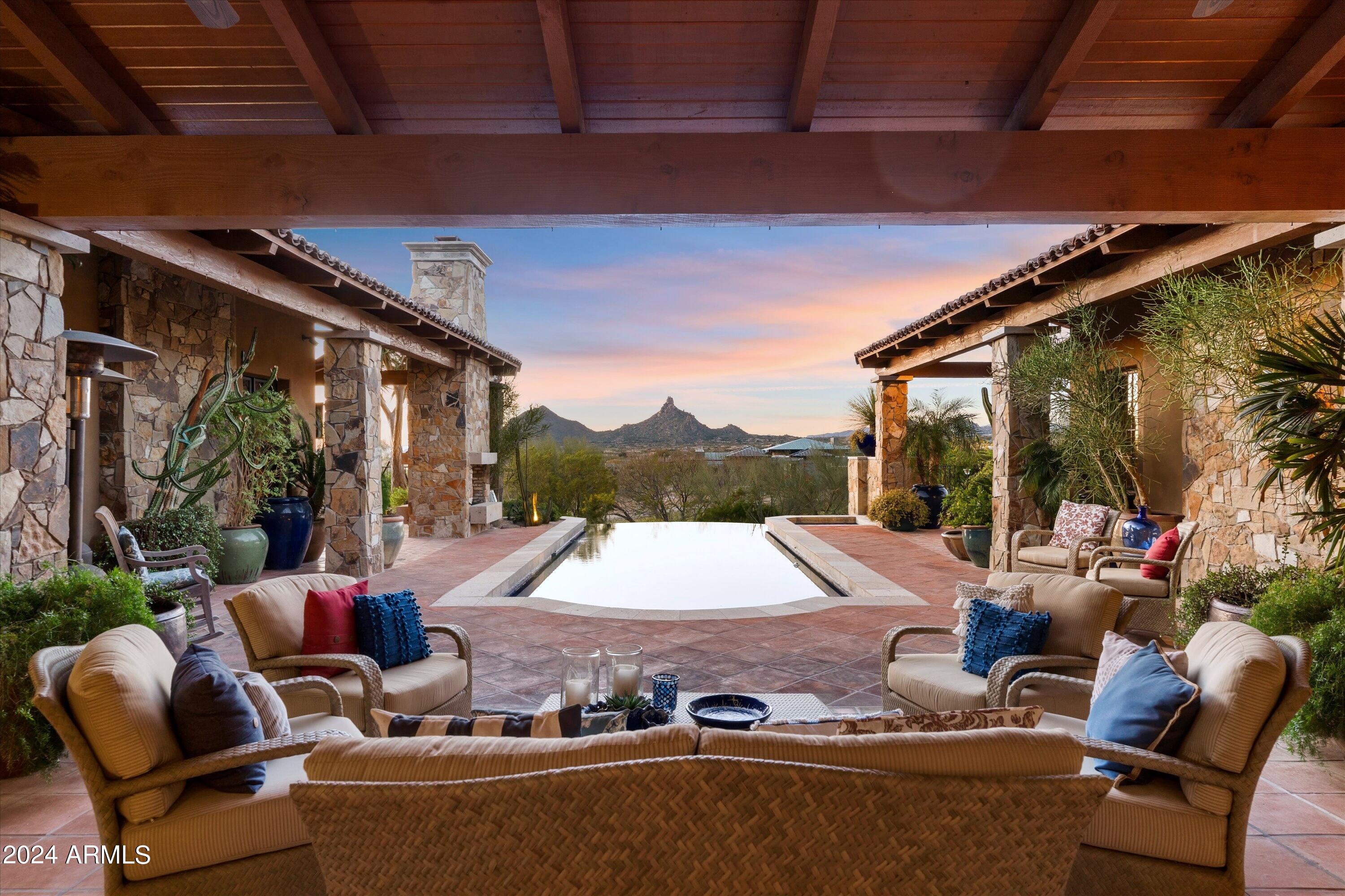 Legend Canyon - Residential