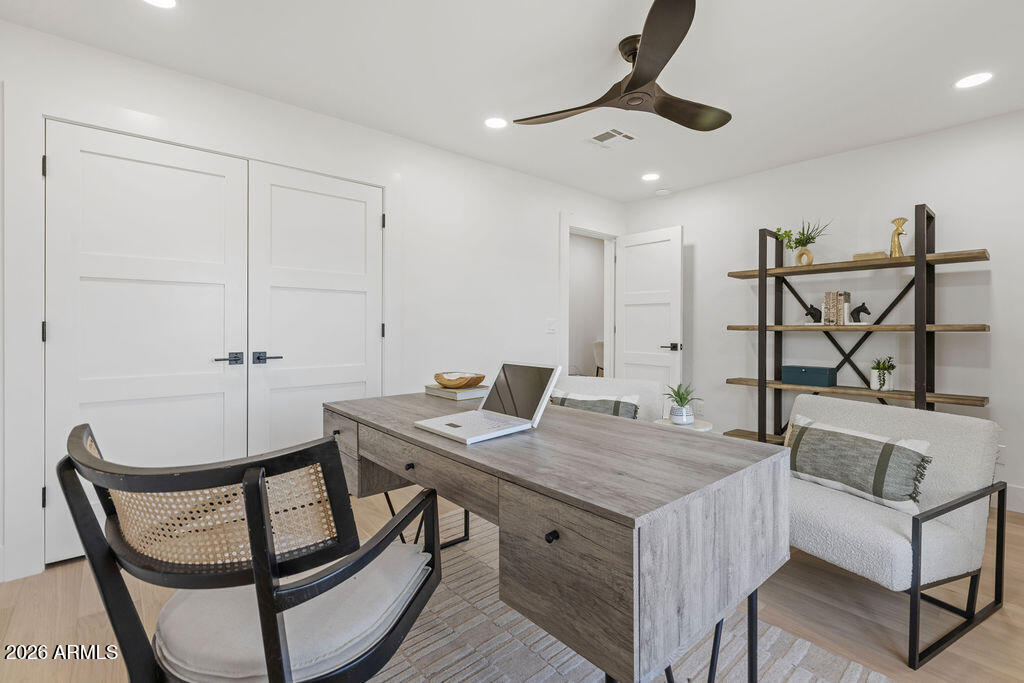 LA PAZ AT DESERT SPRINGS UNIT 23 - Residential