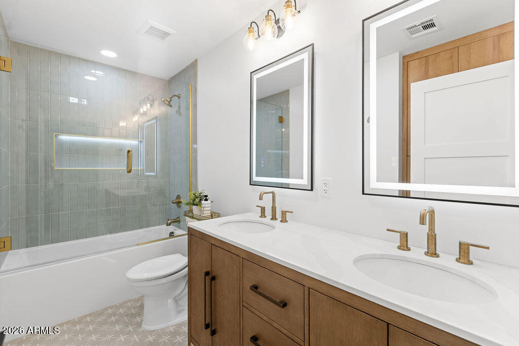 LA PAZ AT DESERT SPRINGS UNIT 23 - Residential