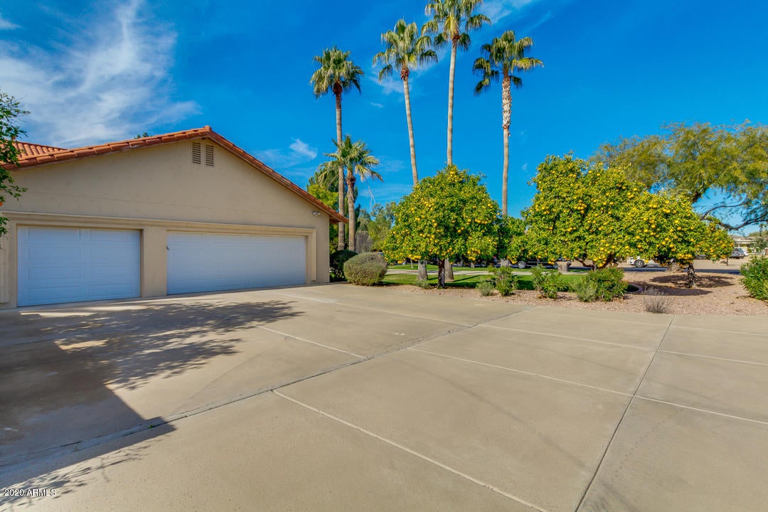 FAIRWAY ACRES - Residential