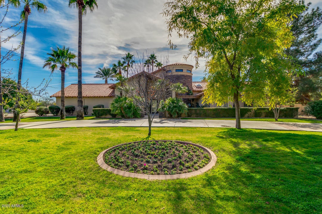 FAIRWAY ACRES - Residential