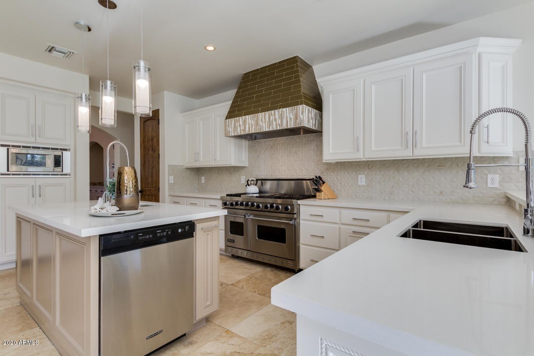 FAIRWAY ACRES - Residential